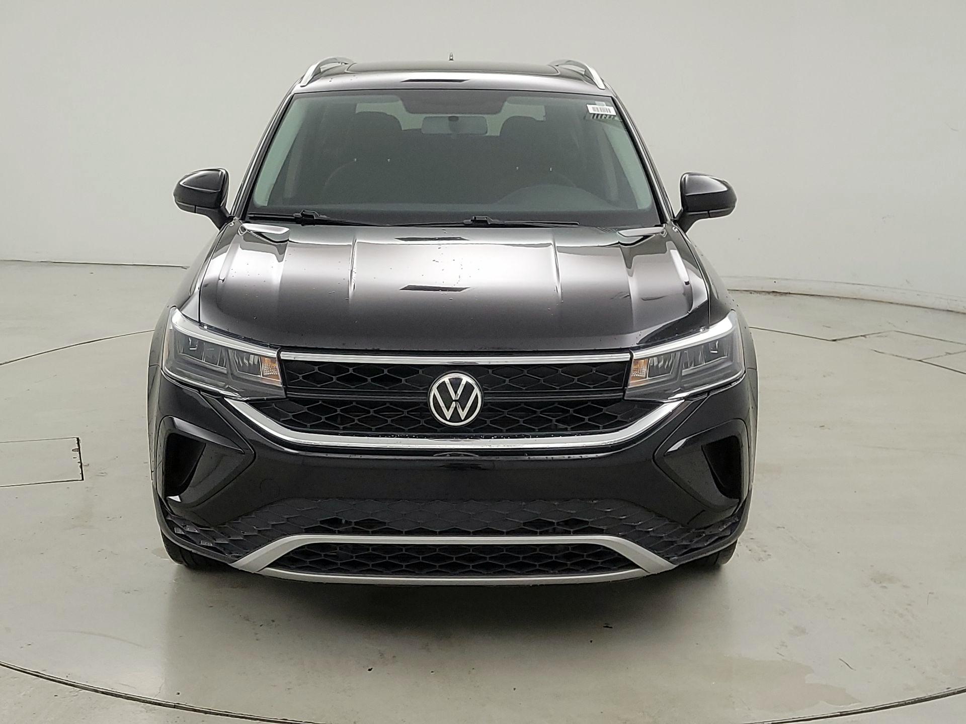Thumbnail: 2022 Volkswagen Taos - 2