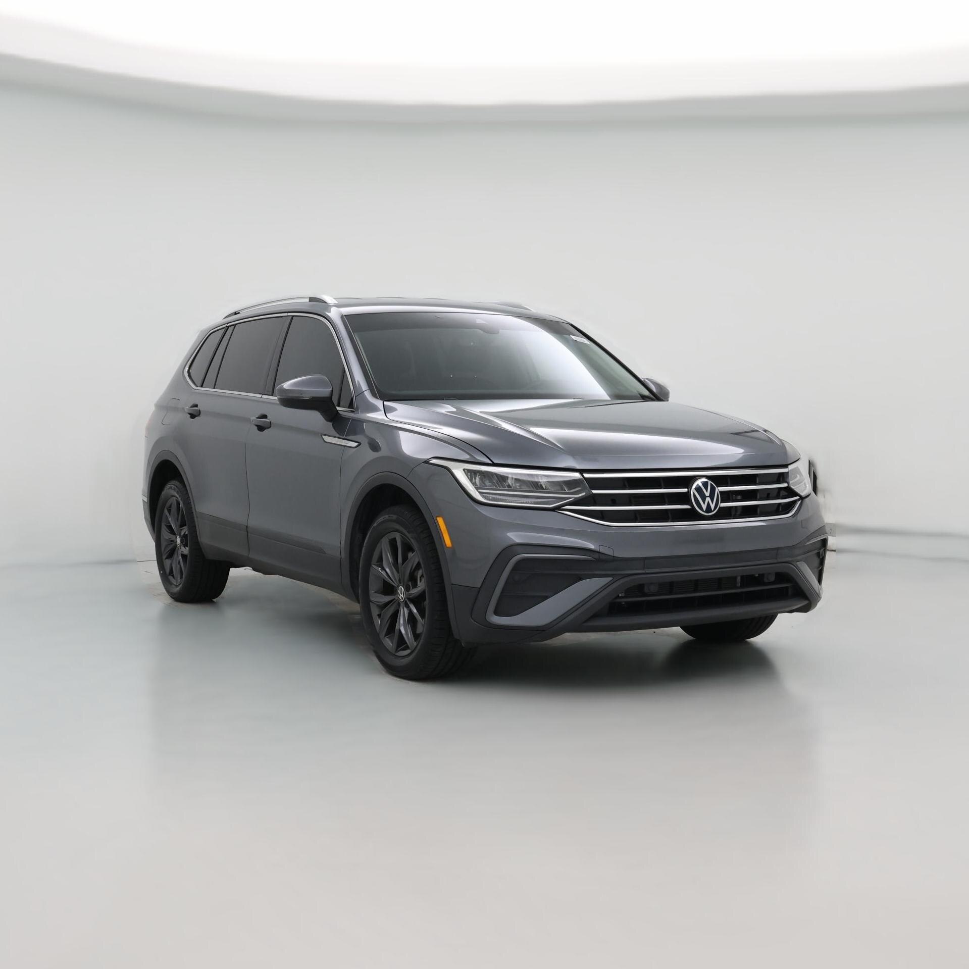 Thumbnail: 2022 Volkswagen Tiguan - 1