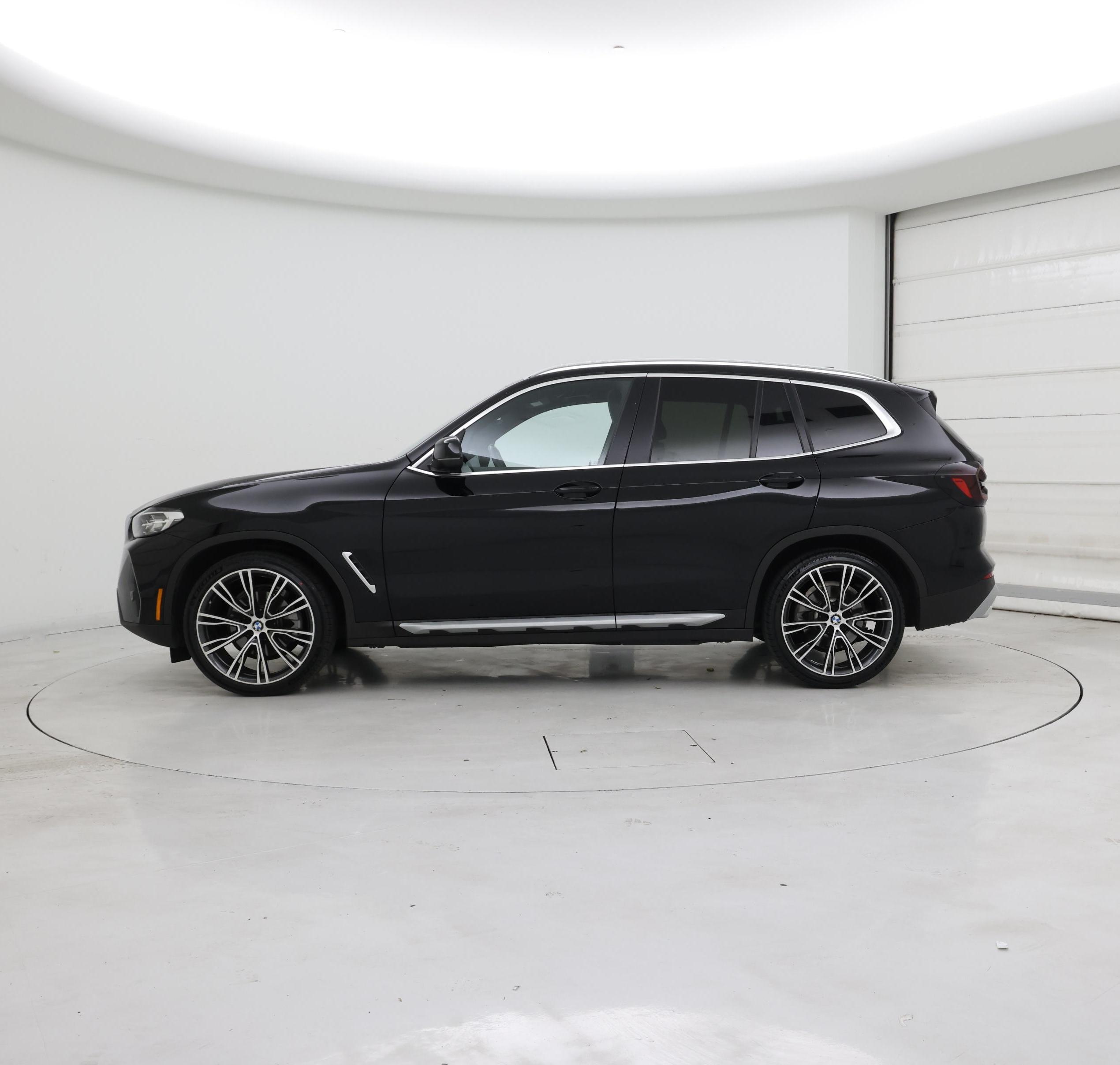 Thumbnail: 2022 BMW X3 - 3