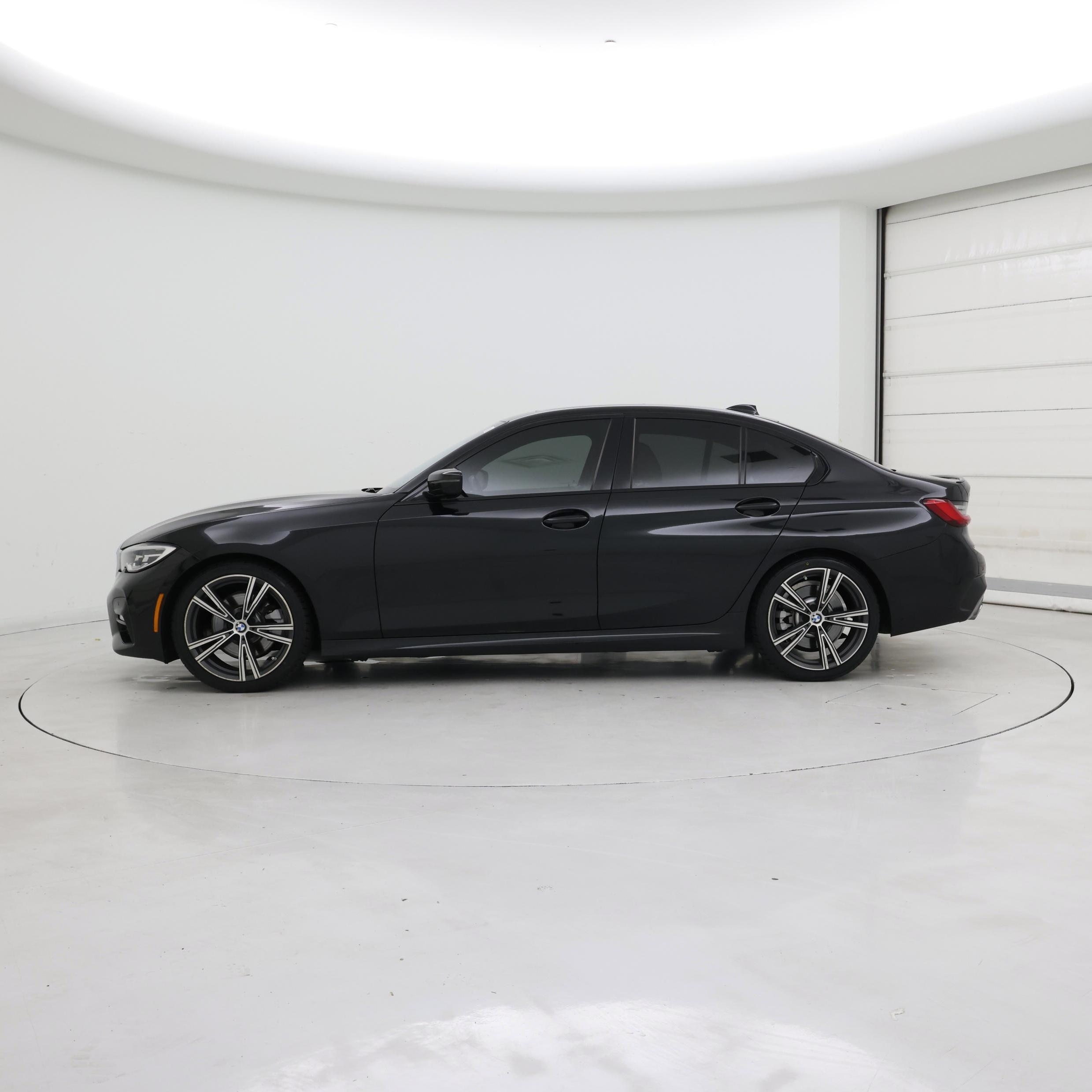 Thumbnail: 2022 BMW 3 Series - 3