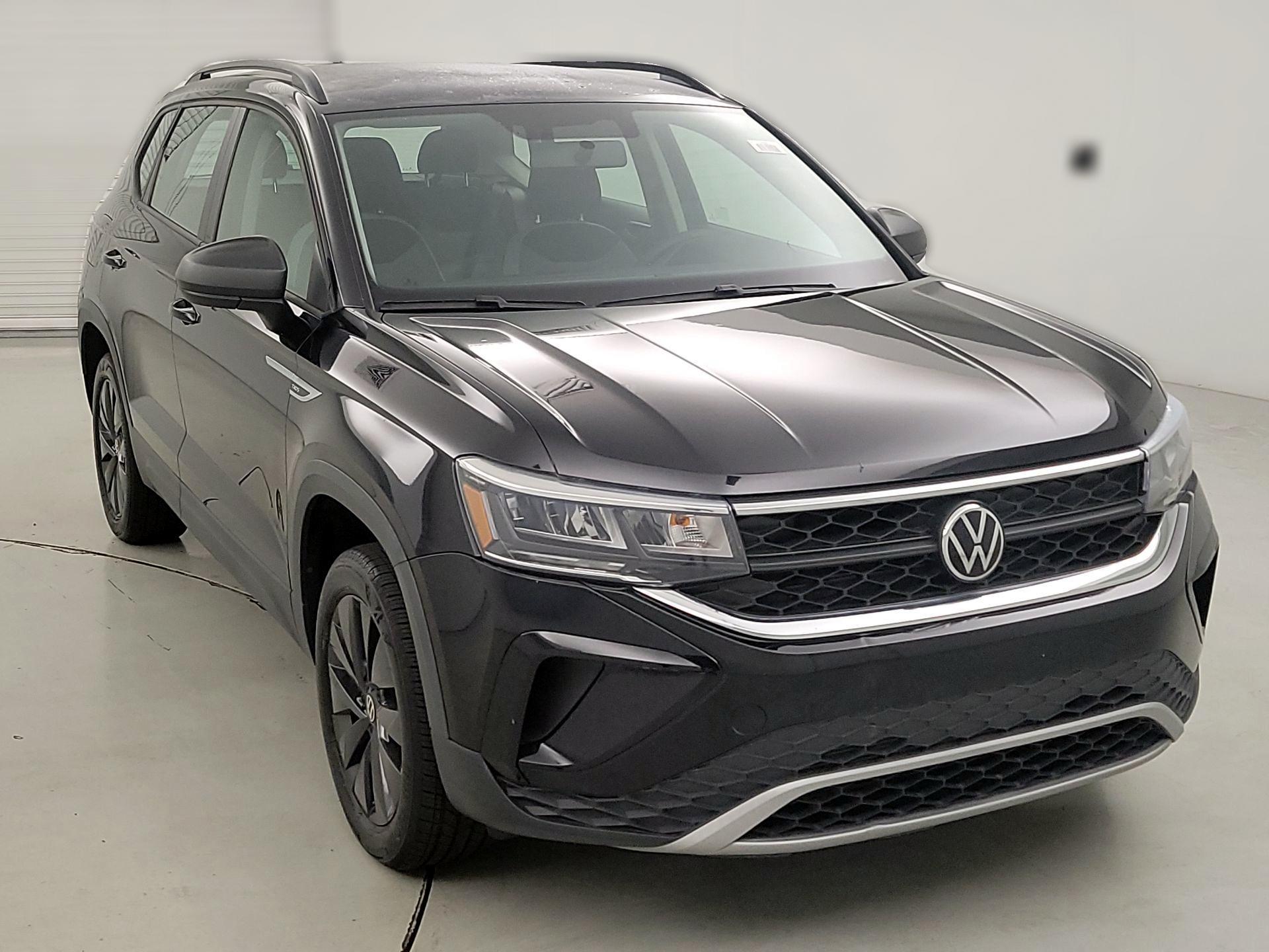 Thumbnail: 2022 Volkswagen Taos - 1
