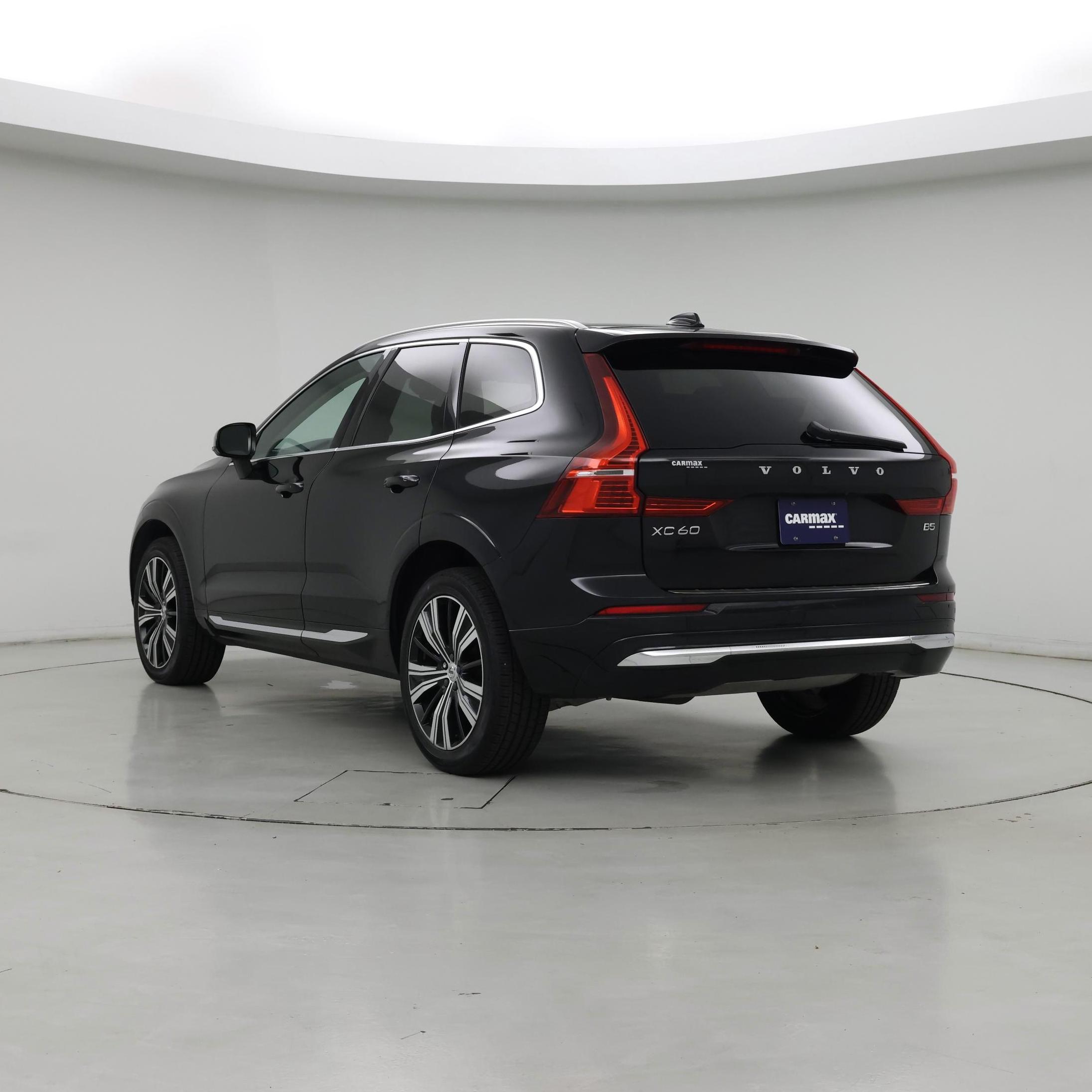 Thumbnail: 2022 Volvo XC60 - 2