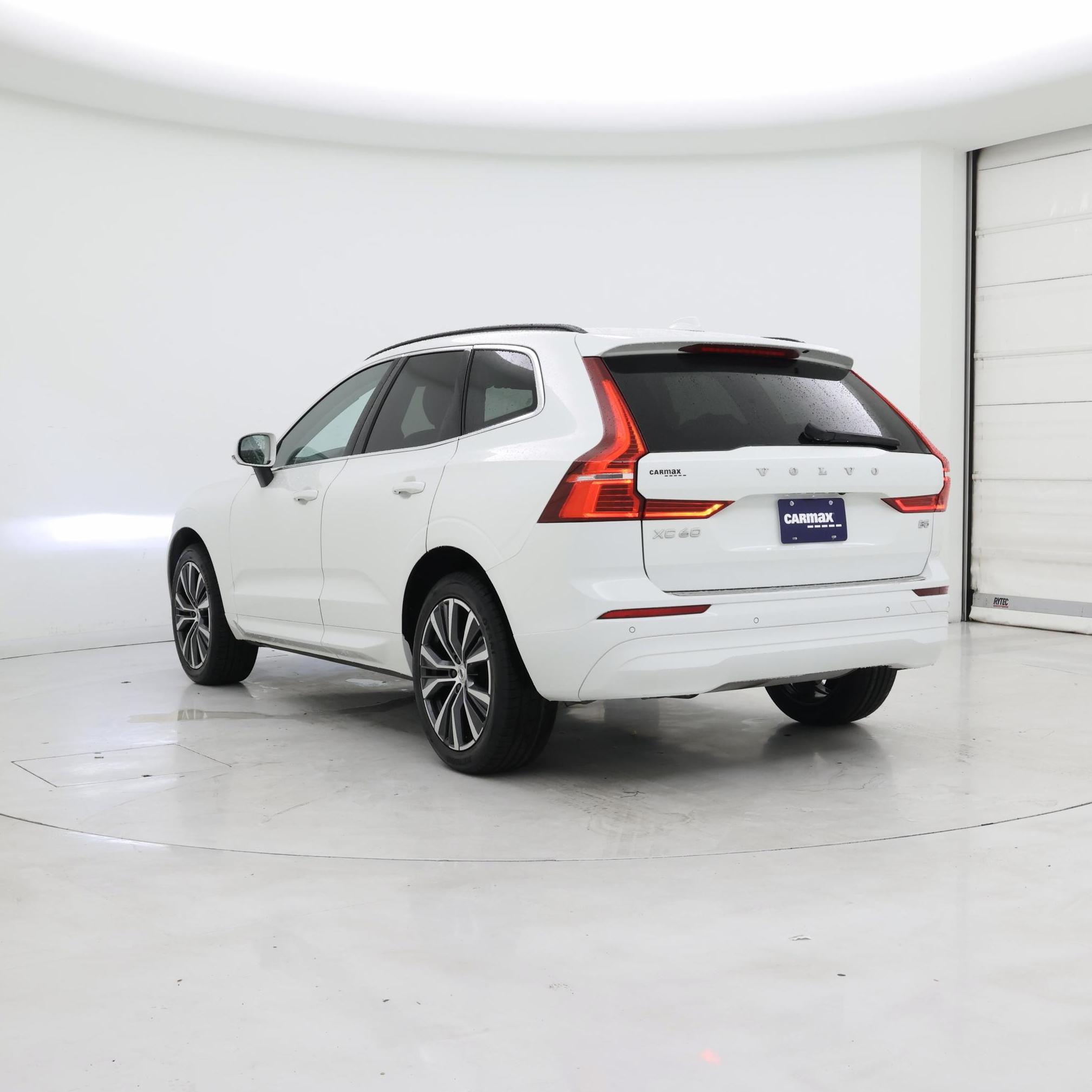 Thumbnail: 2022 Volvo XC60 - 2