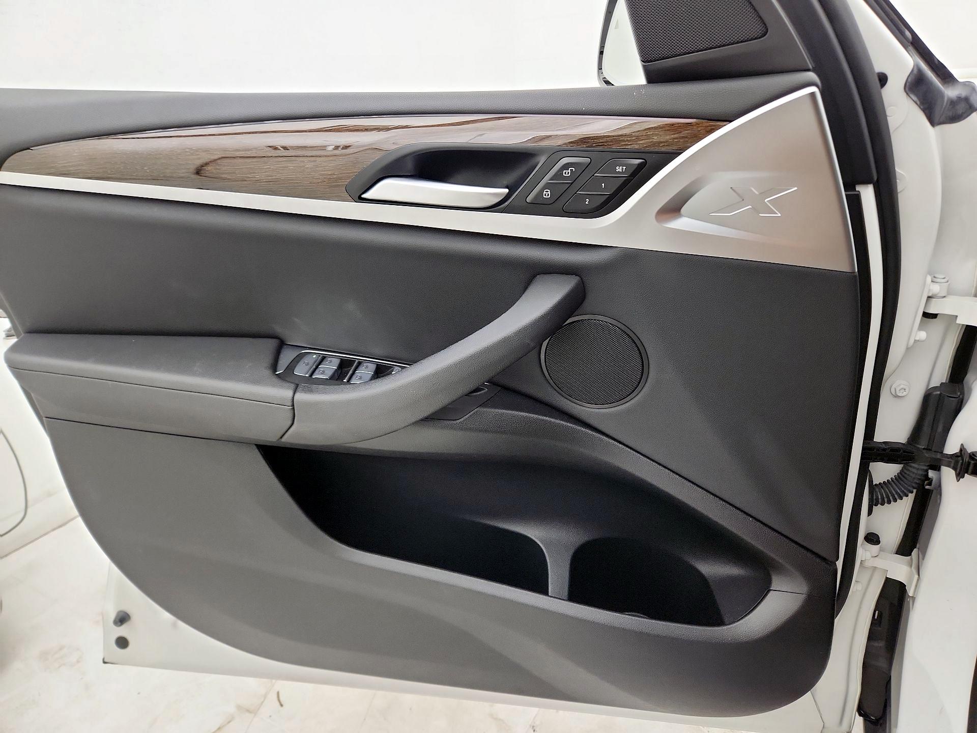Thumbnail: 2021 BMW X3 - 12