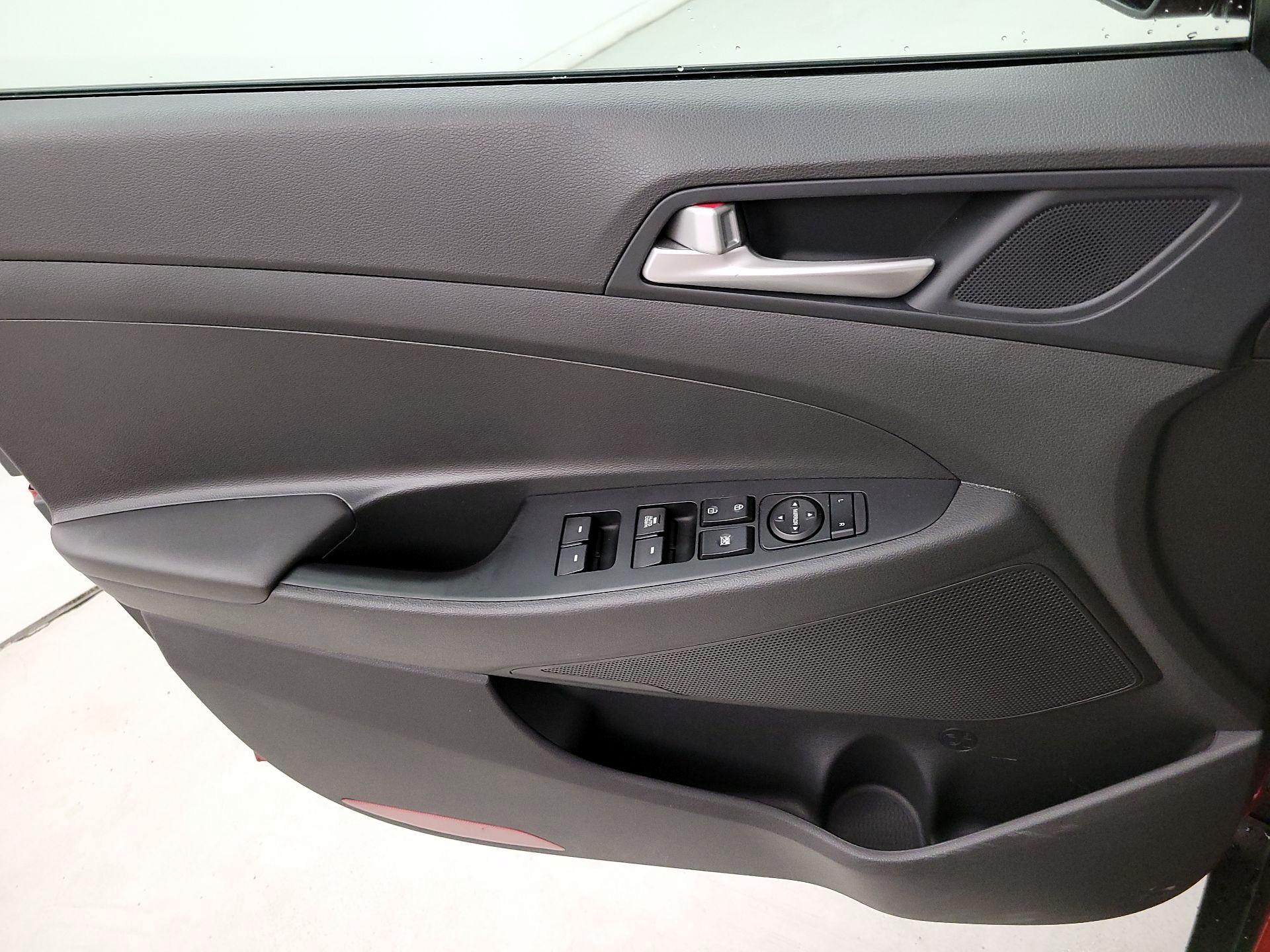 Thumbnail: 2021 Hyundai Tucson - 12