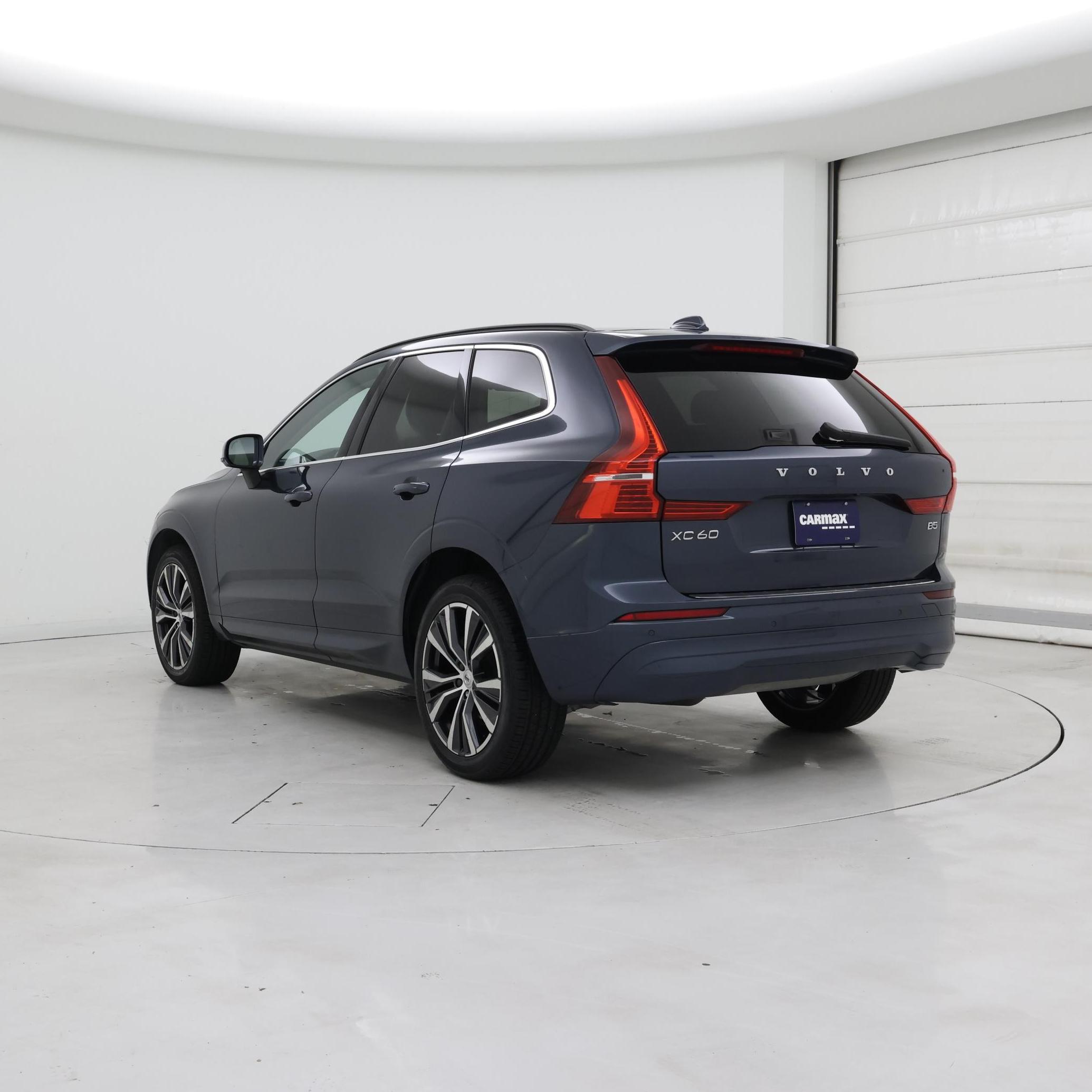 Thumbnail: 2022 Volvo XC60 - 2