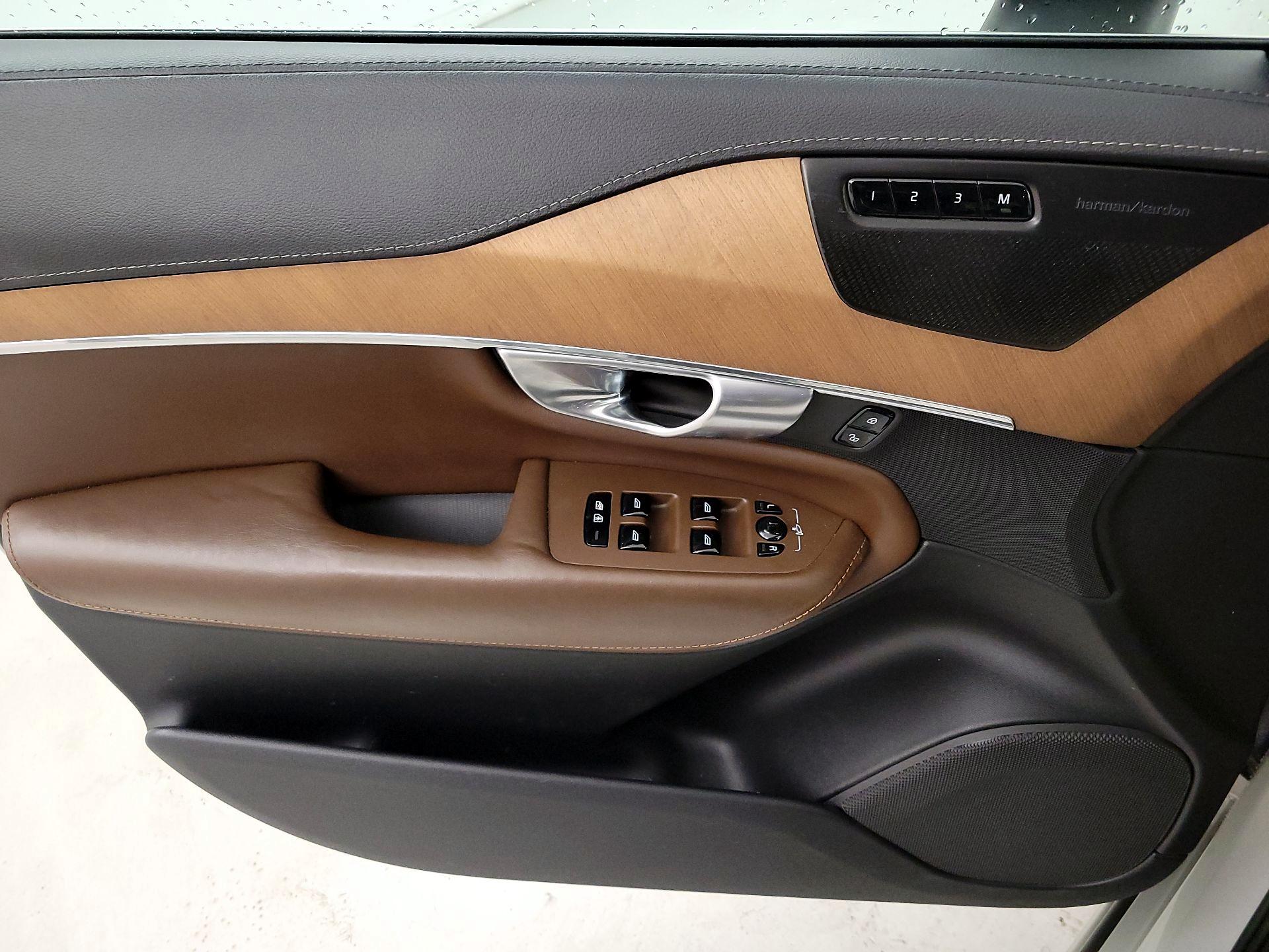 Thumbnail: 2020 Volvo XC90 - 12