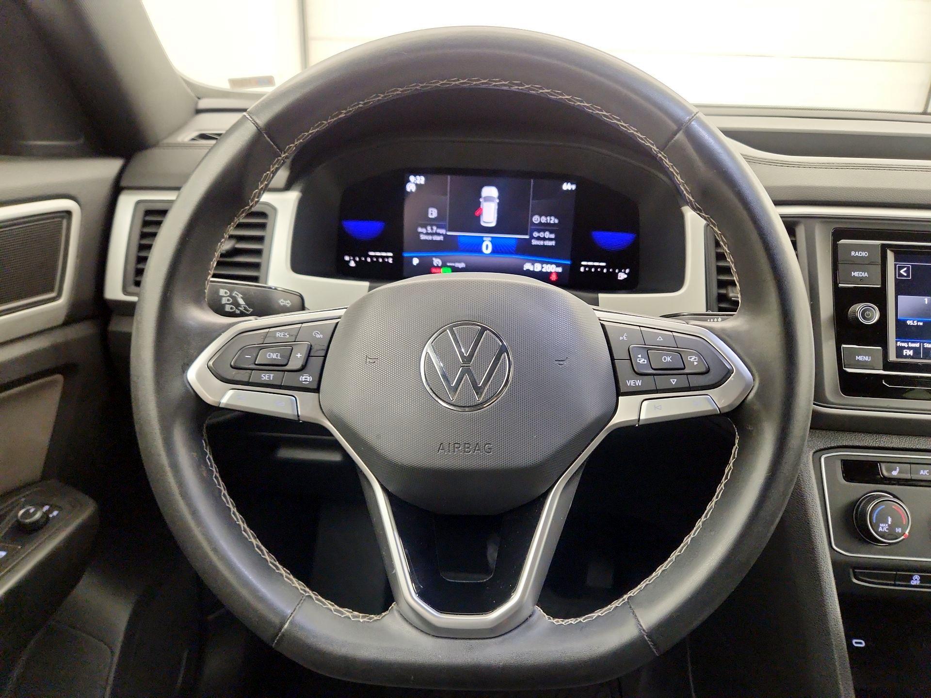 Thumbnail: 2022 Volkswagen Atlas - 10