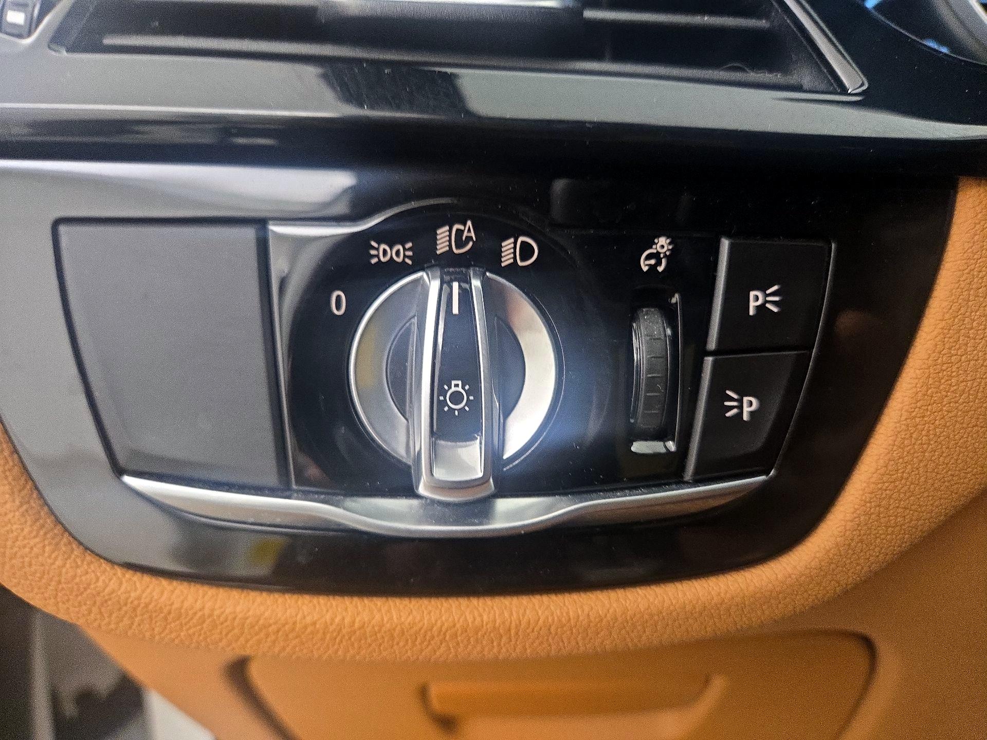 Thumbnail: 2019 BMW 5 Series - 13