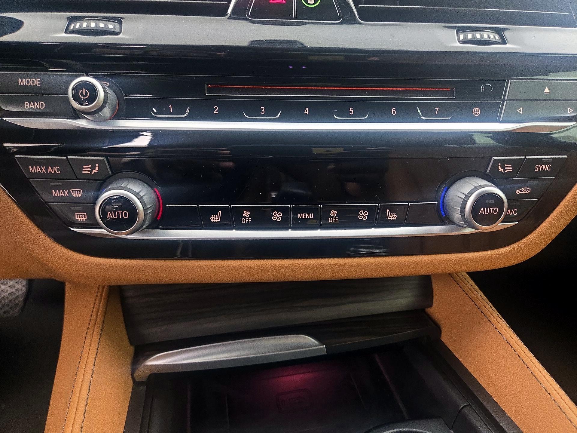 Thumbnail: 2019 BMW 5 Series - 17