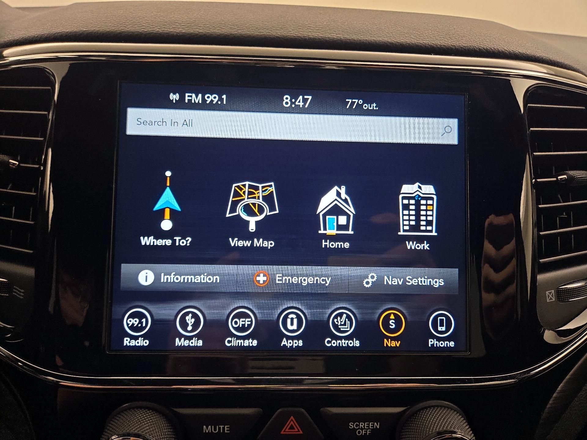 Thumbnail: 2019 Jeep Grand Cherokee - 12
