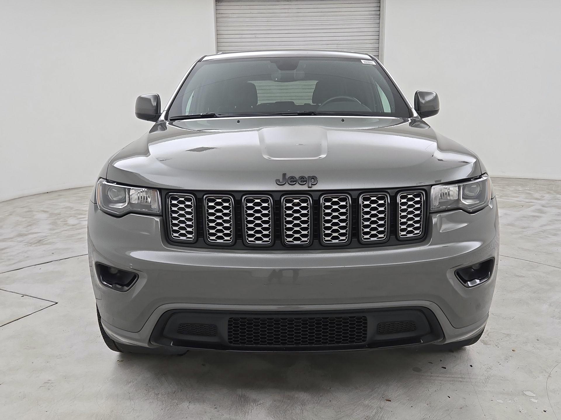 Thumbnail: 2019 Jeep Grand Cherokee - 2