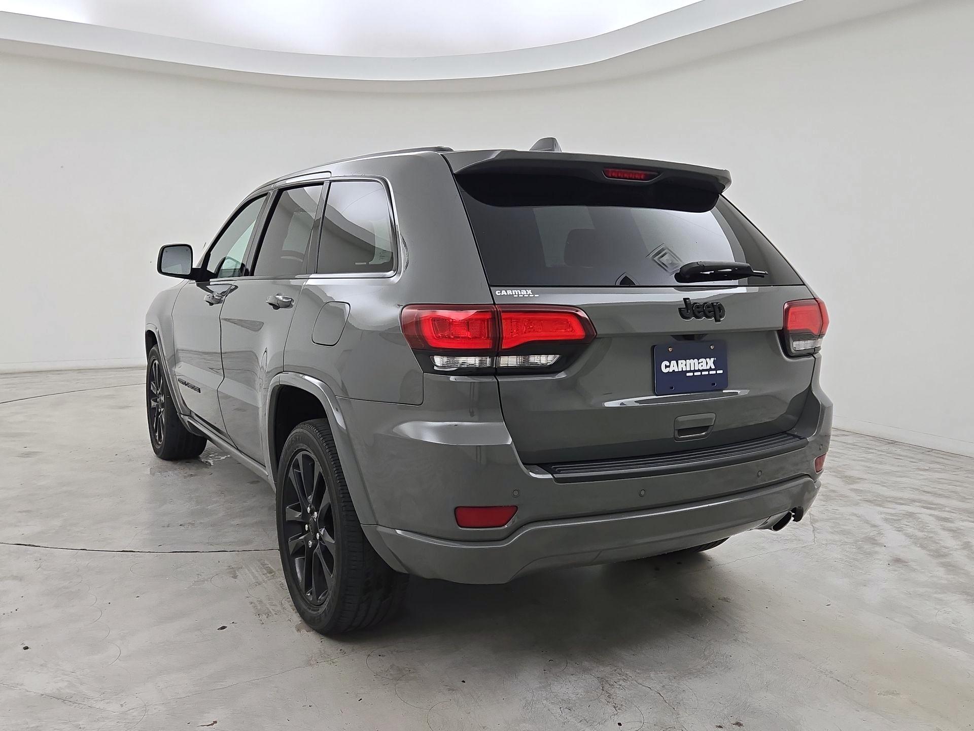 Thumbnail: 2019 Jeep Grand Cherokee - 7