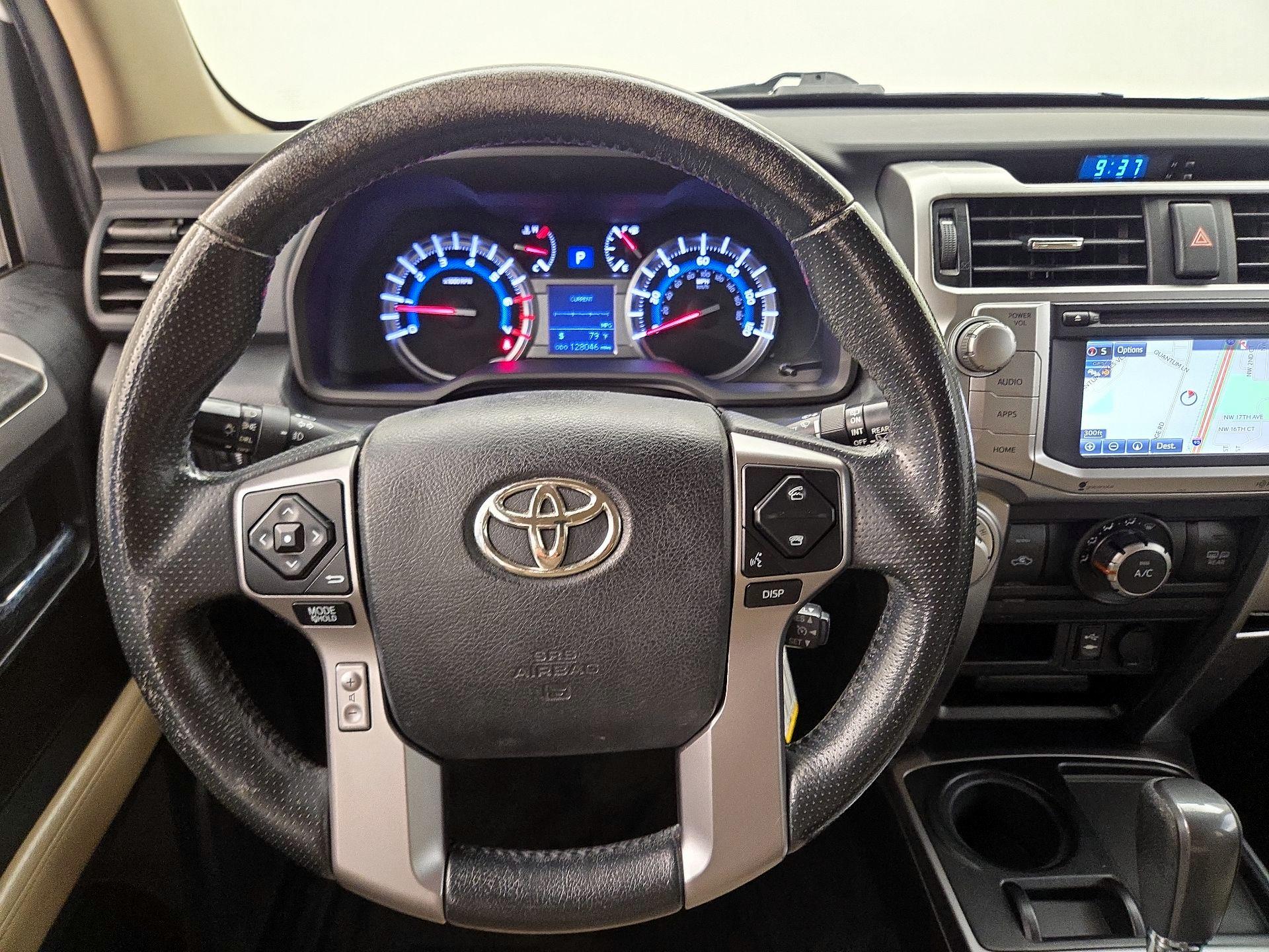Thumbnail: 2015 Toyota 4Runner - 10