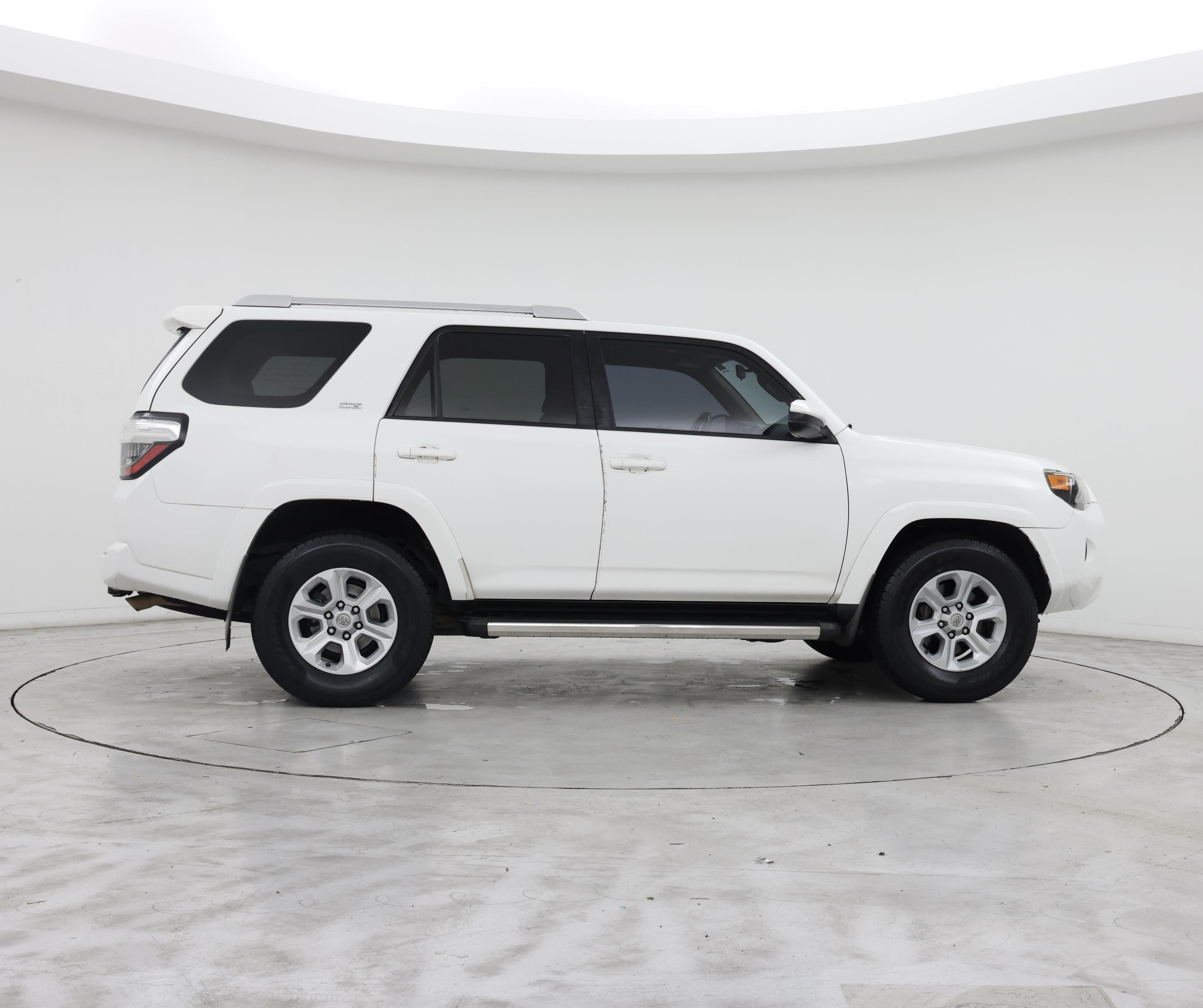 Thumbnail: 2015 Toyota 4Runner - 7