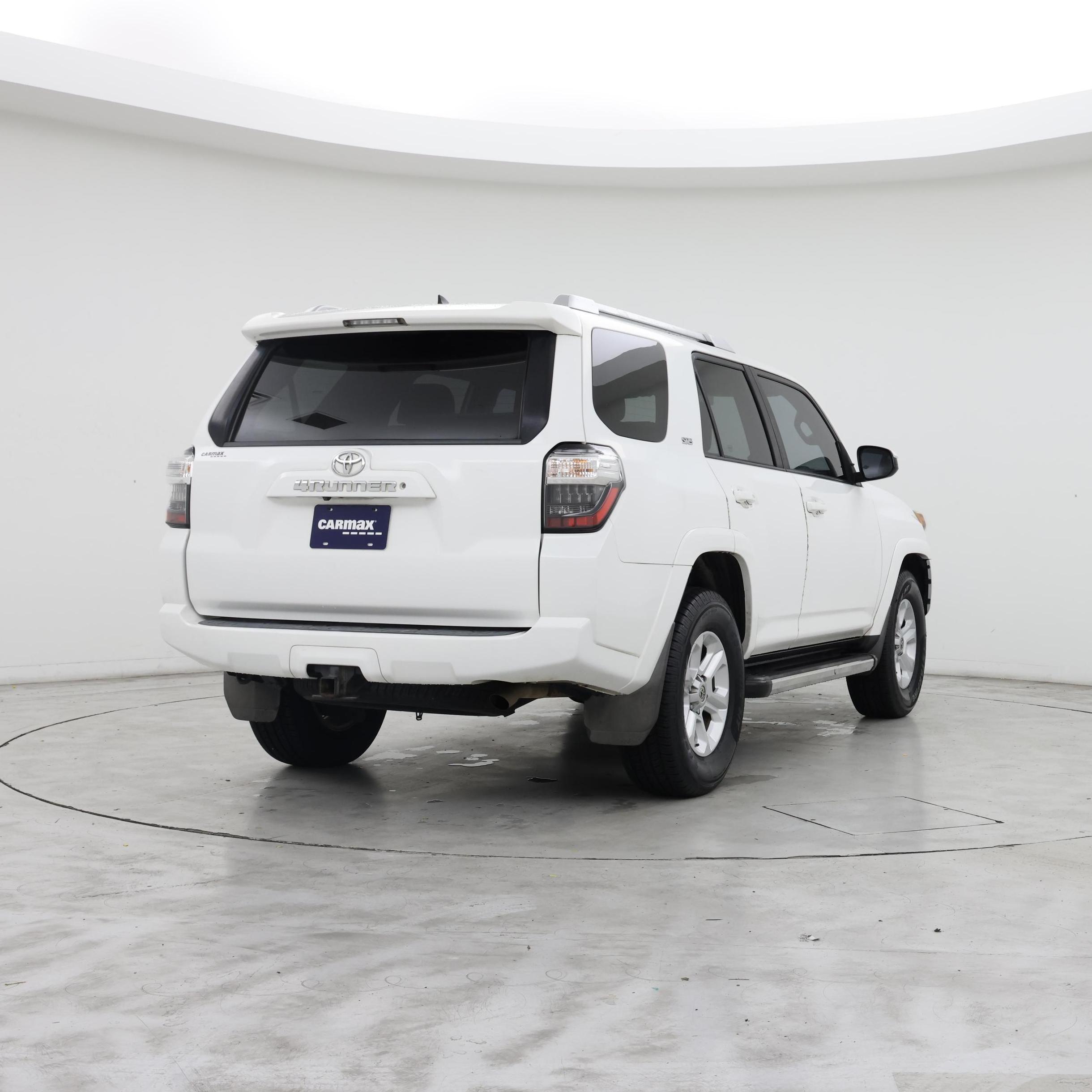 Thumbnail: 2015 Toyota 4Runner - 8