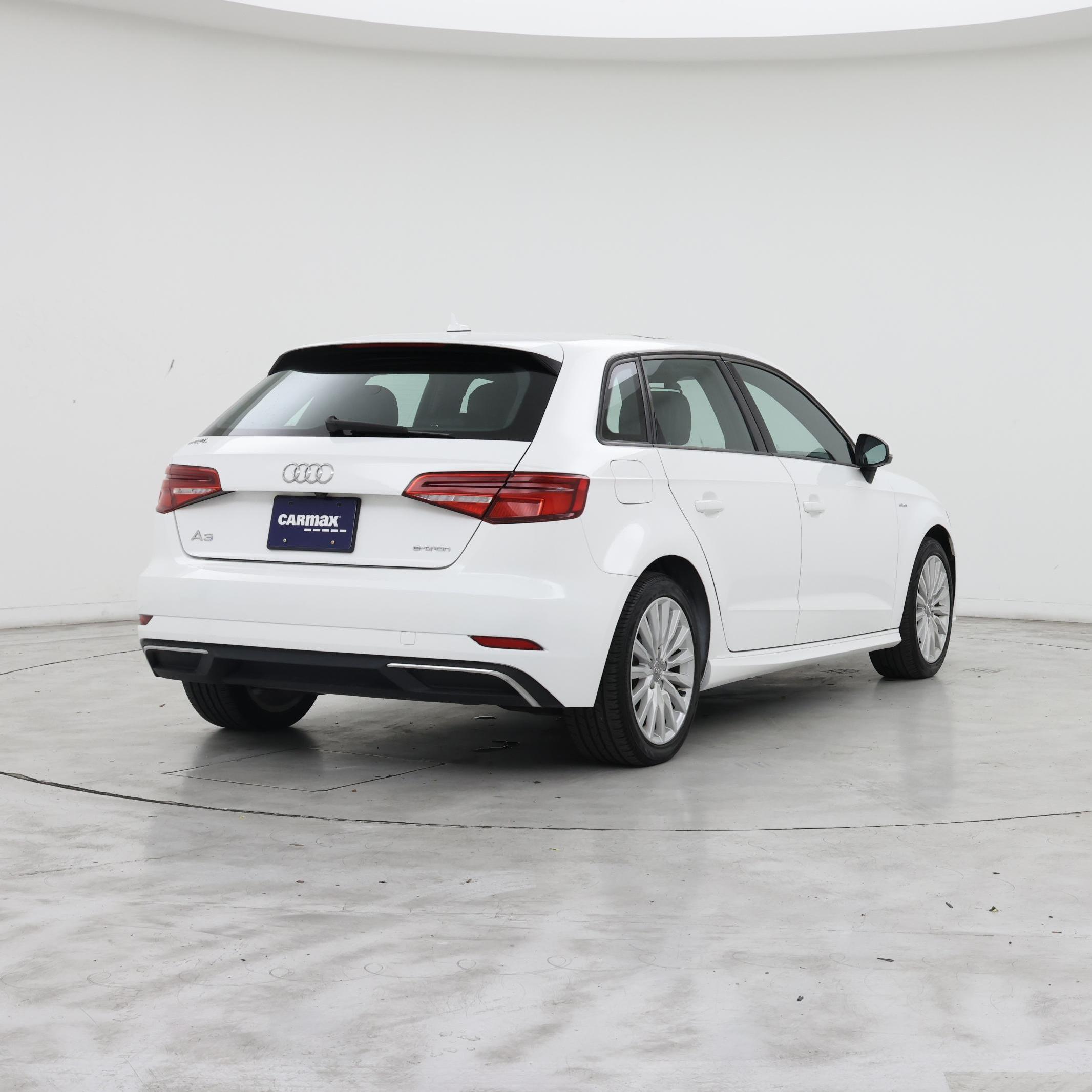 Thumbnail: 2017 Audi A3 - 8