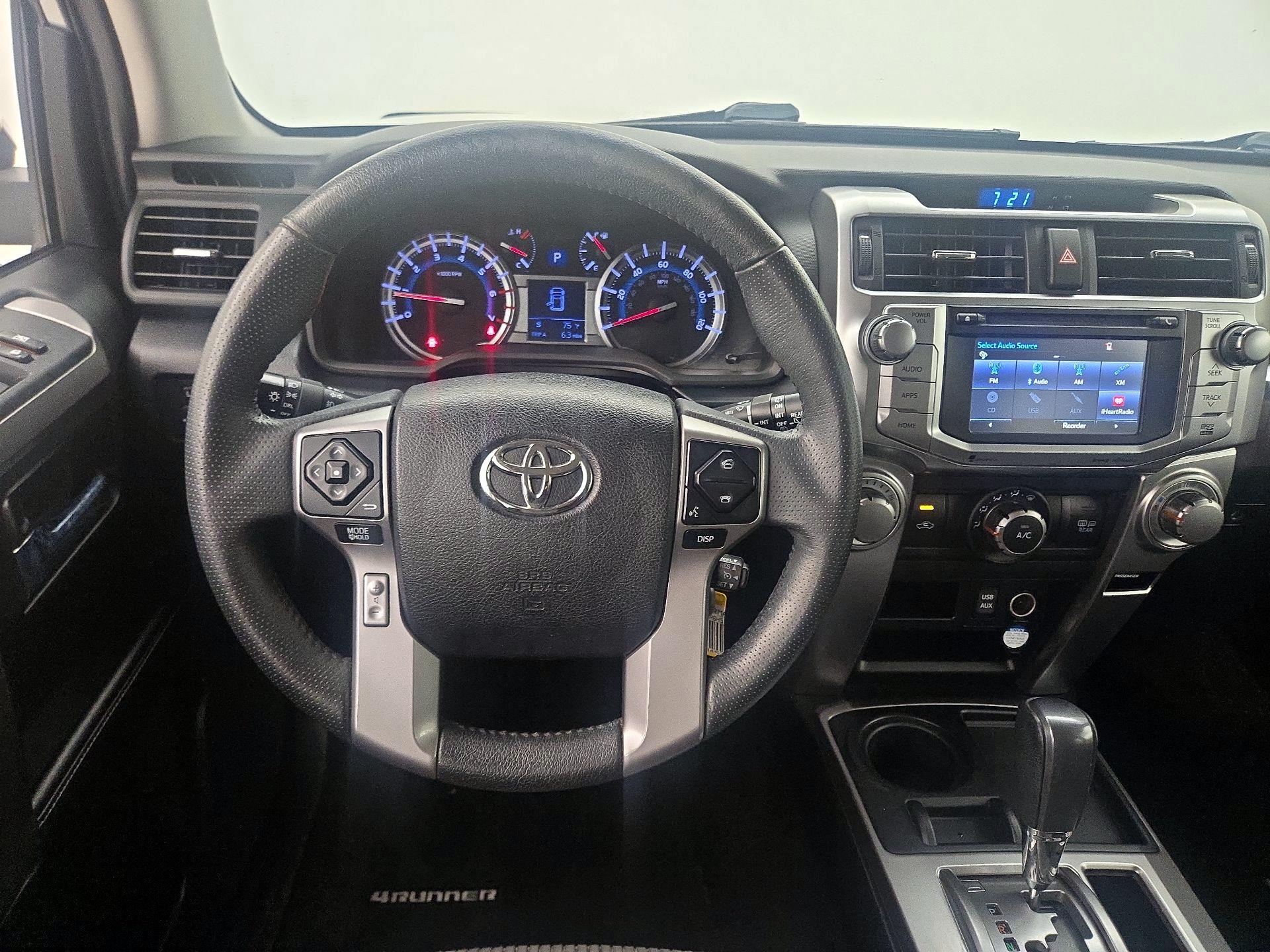 Thumbnail: 2017 Toyota 4Runner - 10