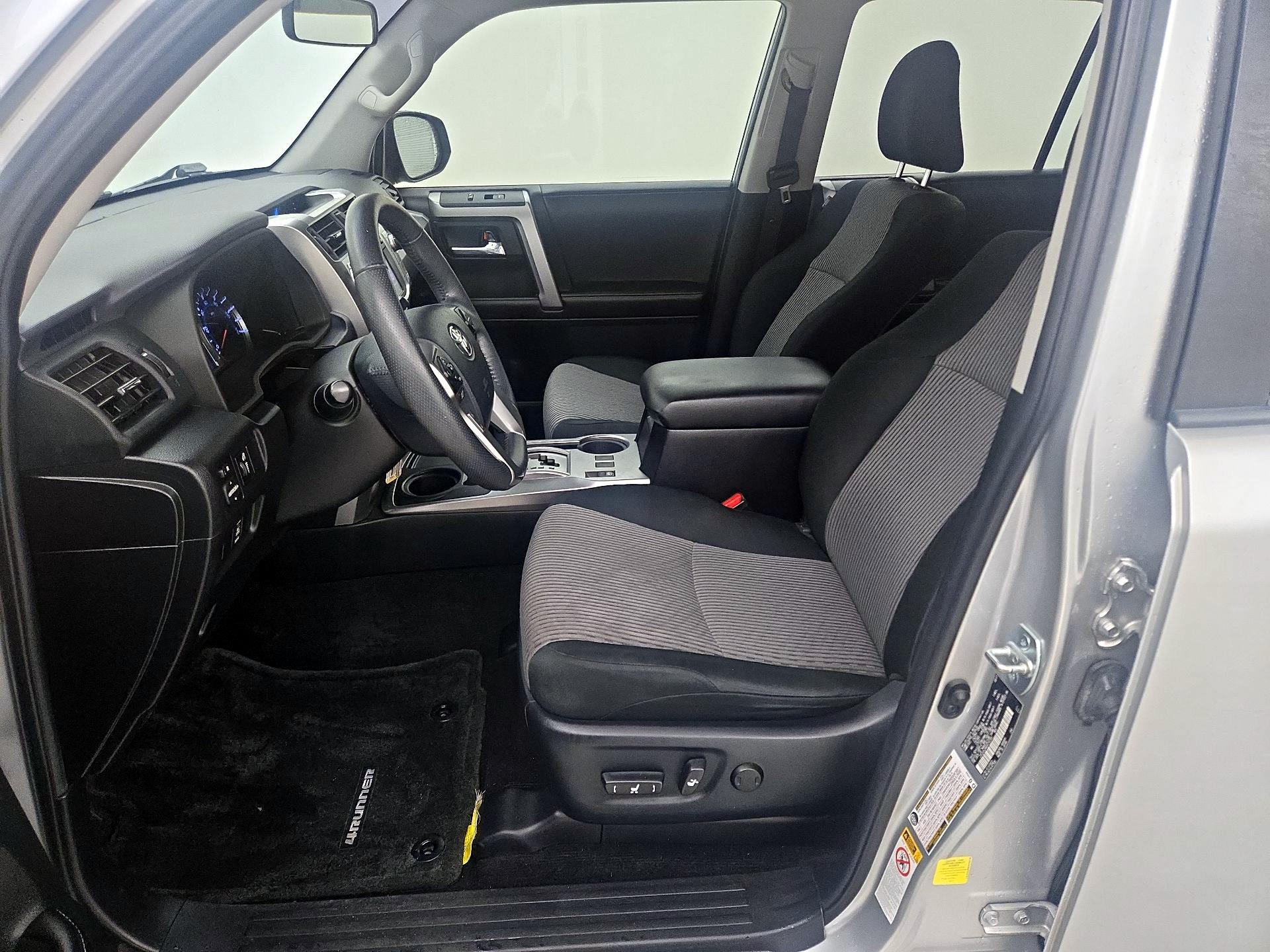 Thumbnail: 2017 Toyota 4Runner - 11