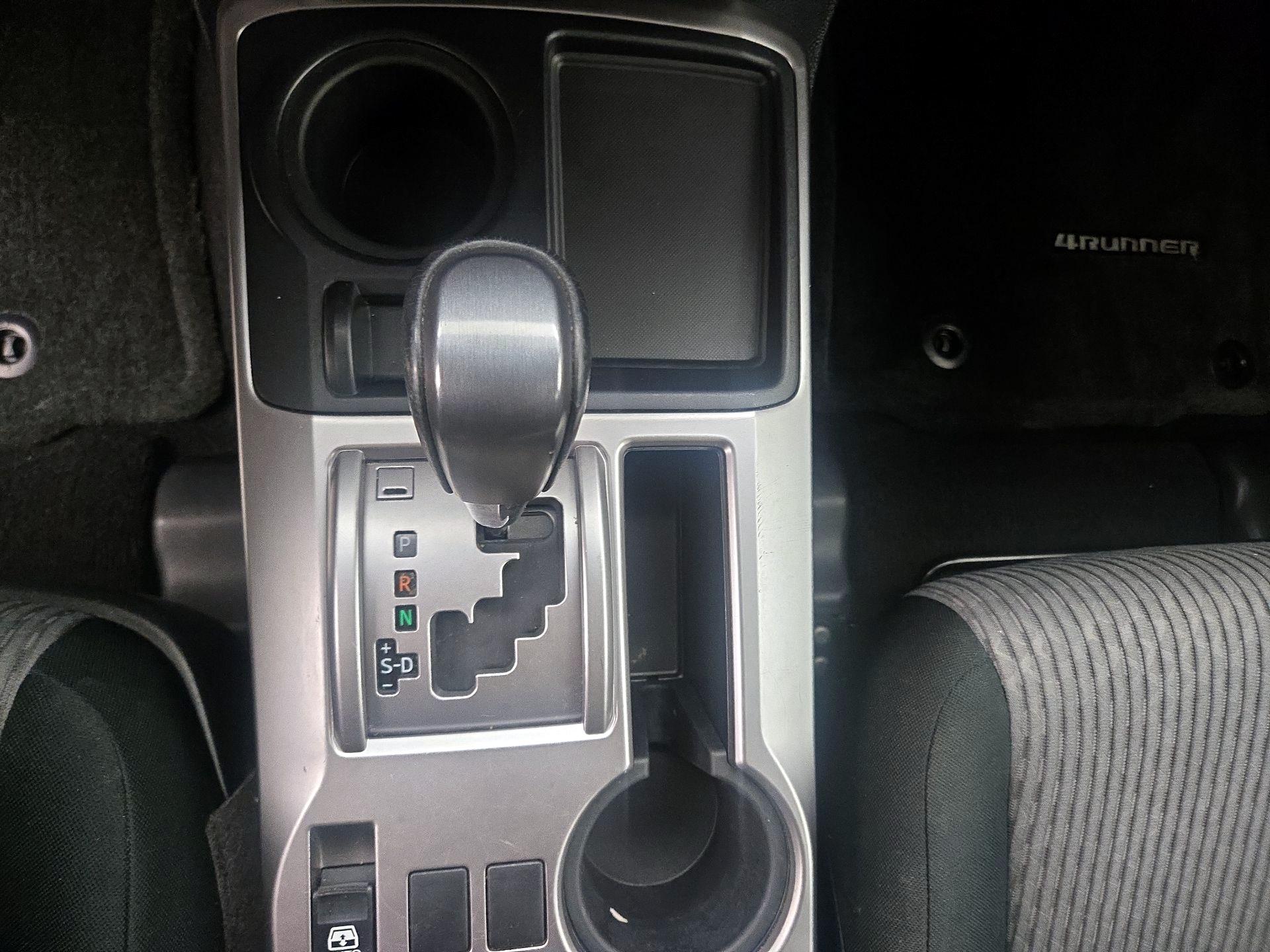 Thumbnail: 2017 Toyota 4Runner - 17