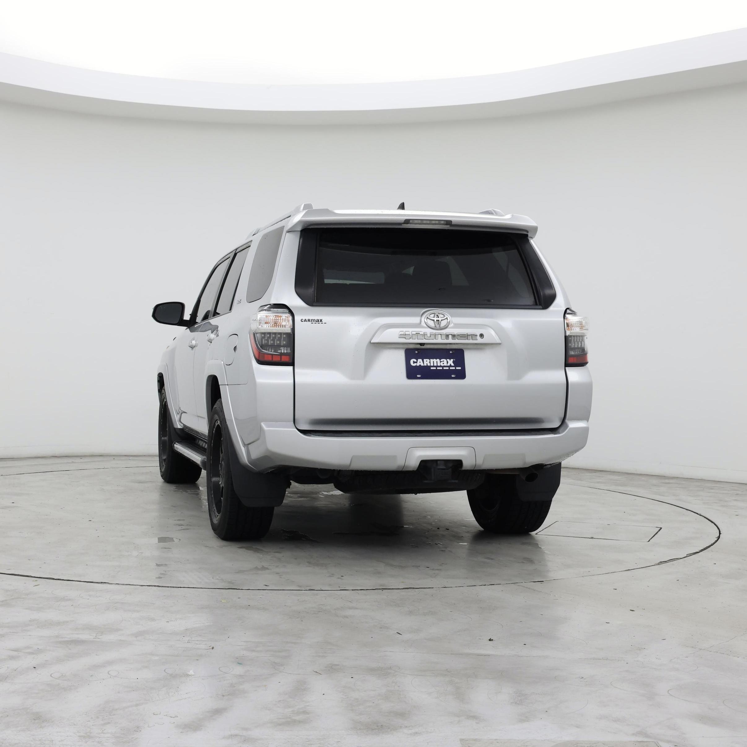 Thumbnail: 2017 Toyota 4Runner - 6