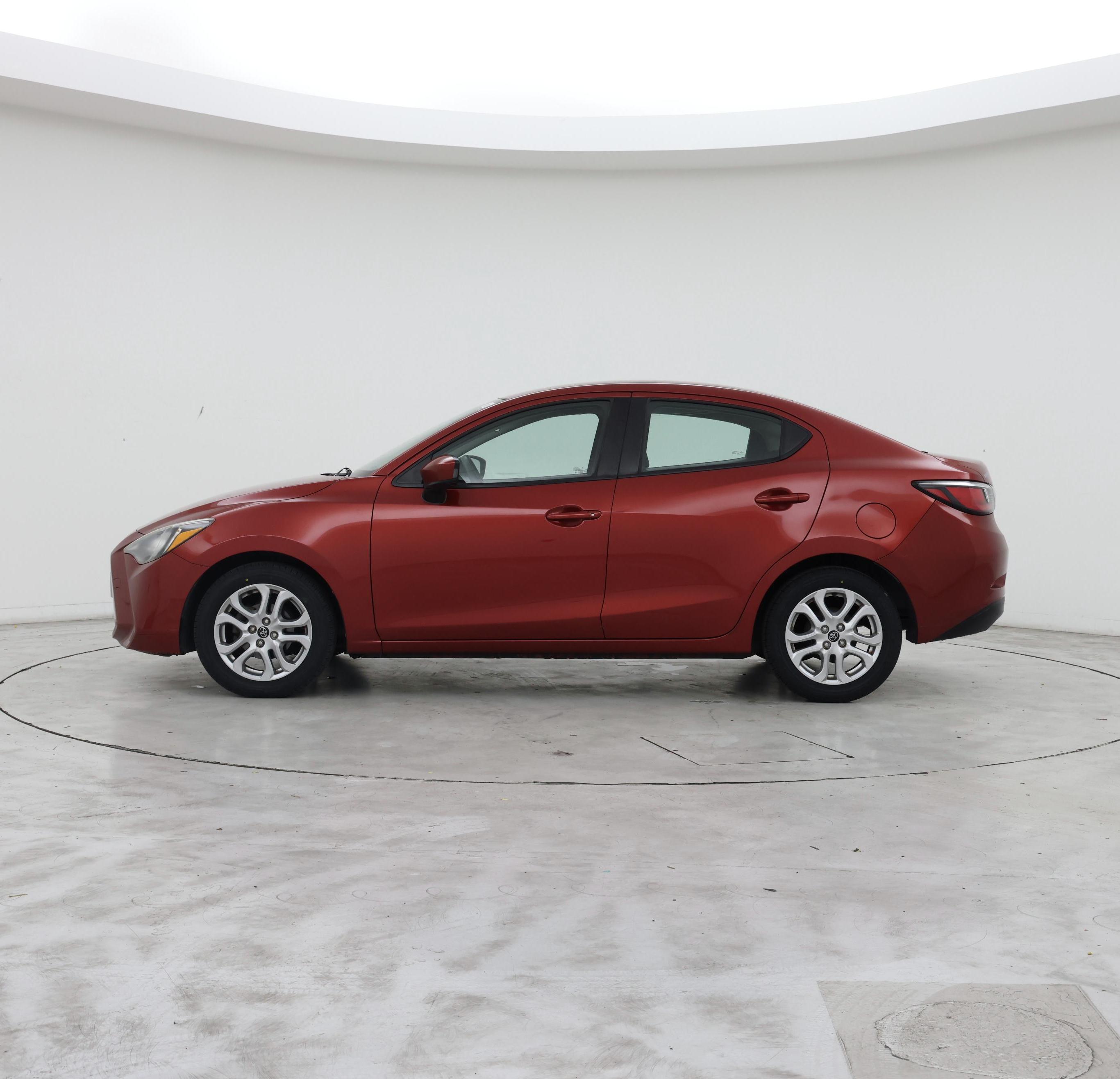 Thumbnail: 2018 Toyota Yaris iA - 3