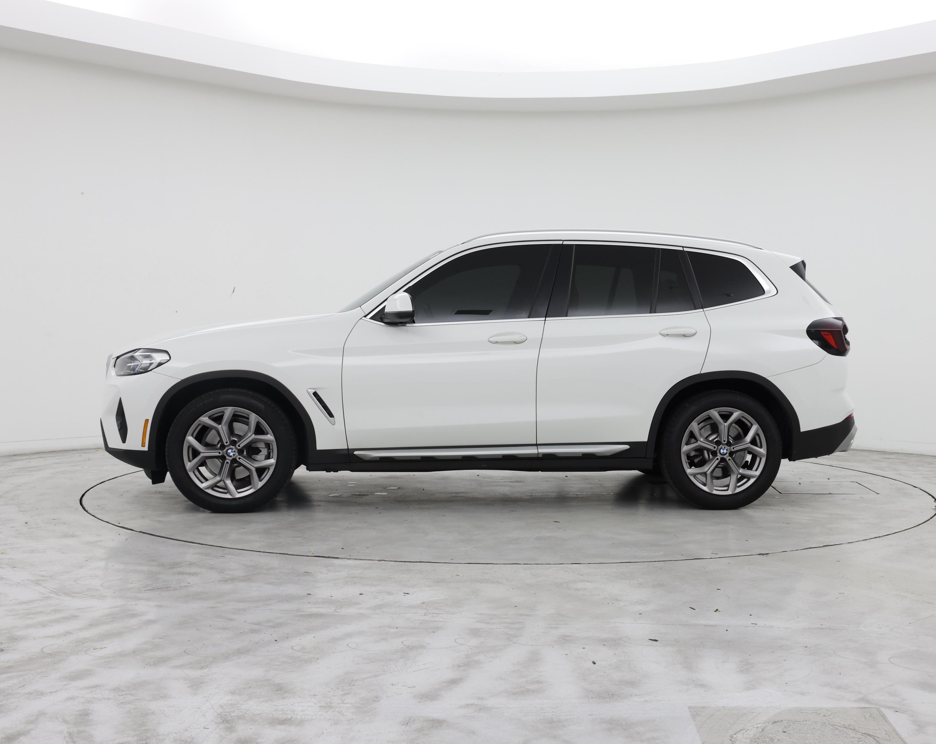 Thumbnail: 2022 BMW X3 - 3