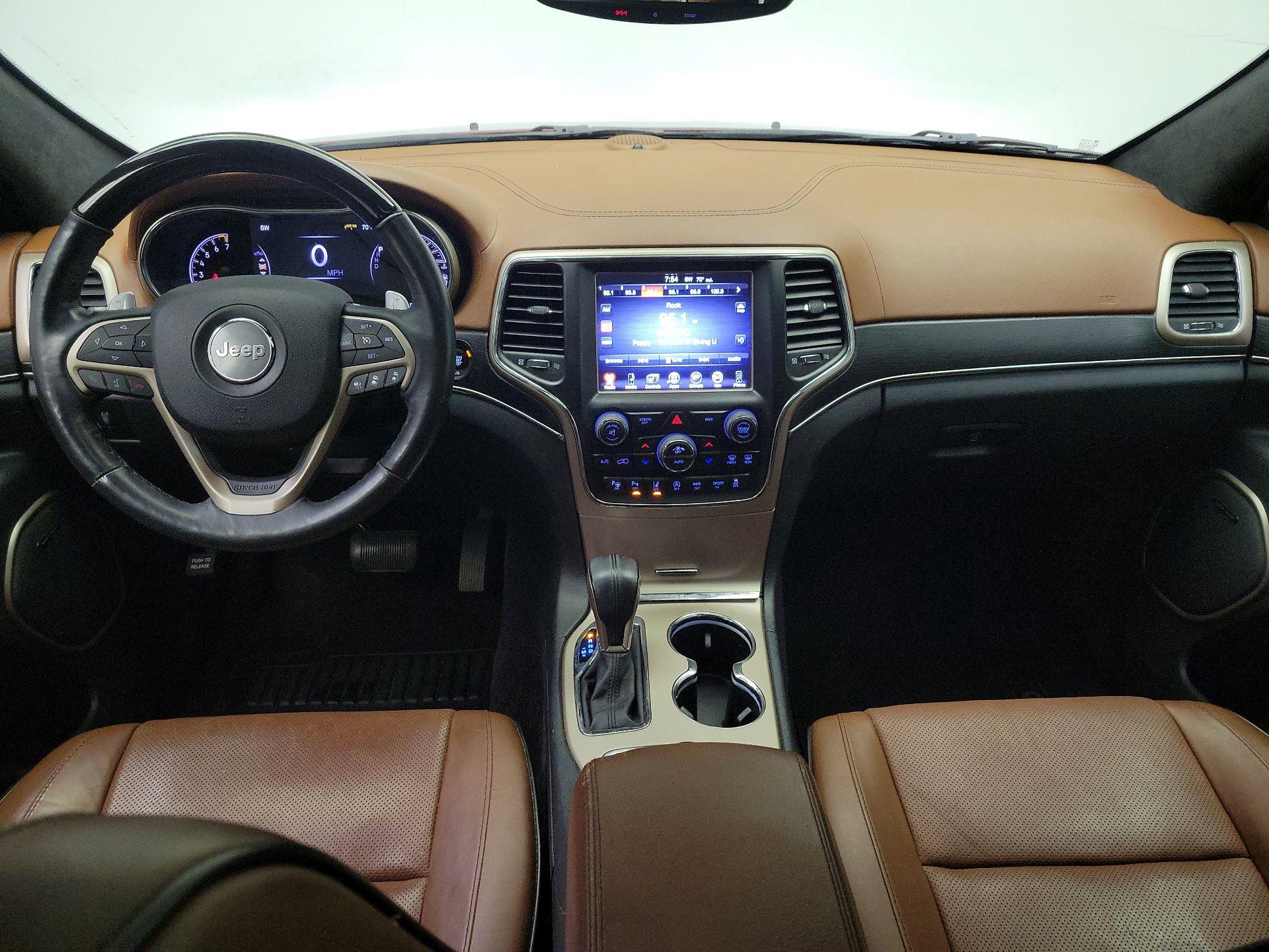 Thumbnail: 2017 Jeep Grand Cherokee - 9