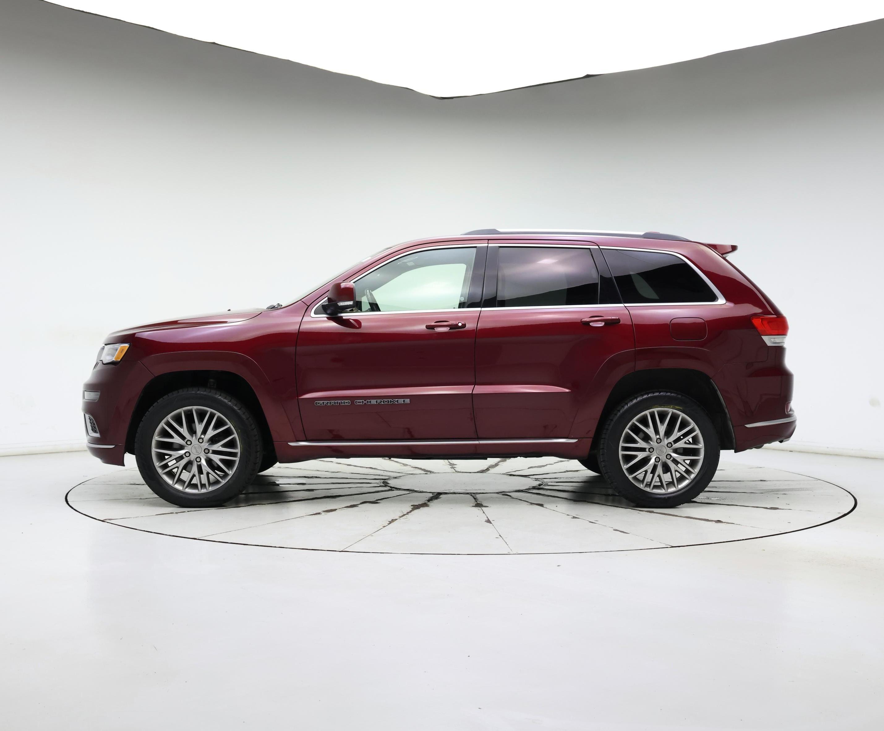Thumbnail: 2017 Jeep Grand Cherokee - 3