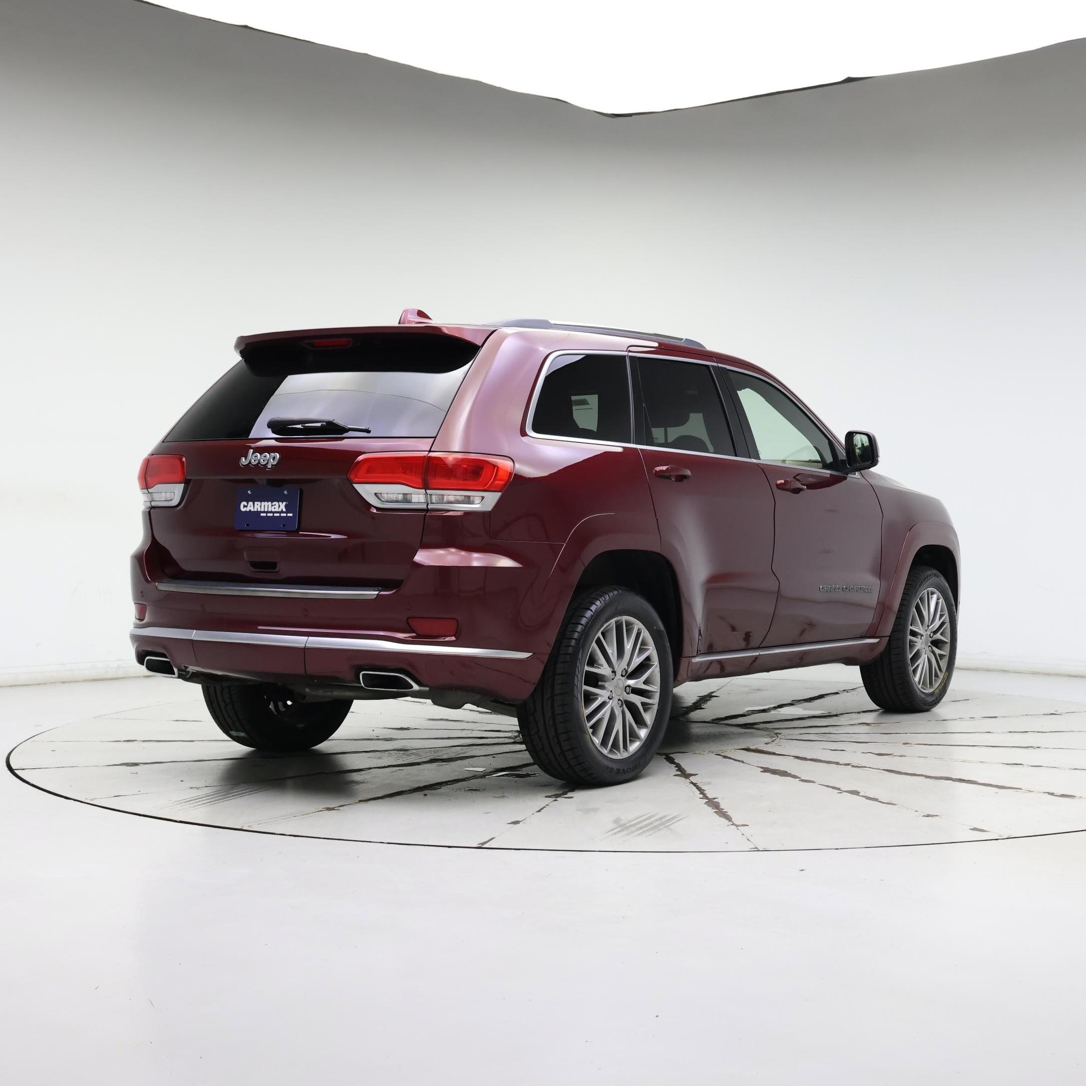 Thumbnail: 2017 Jeep Grand Cherokee - 8