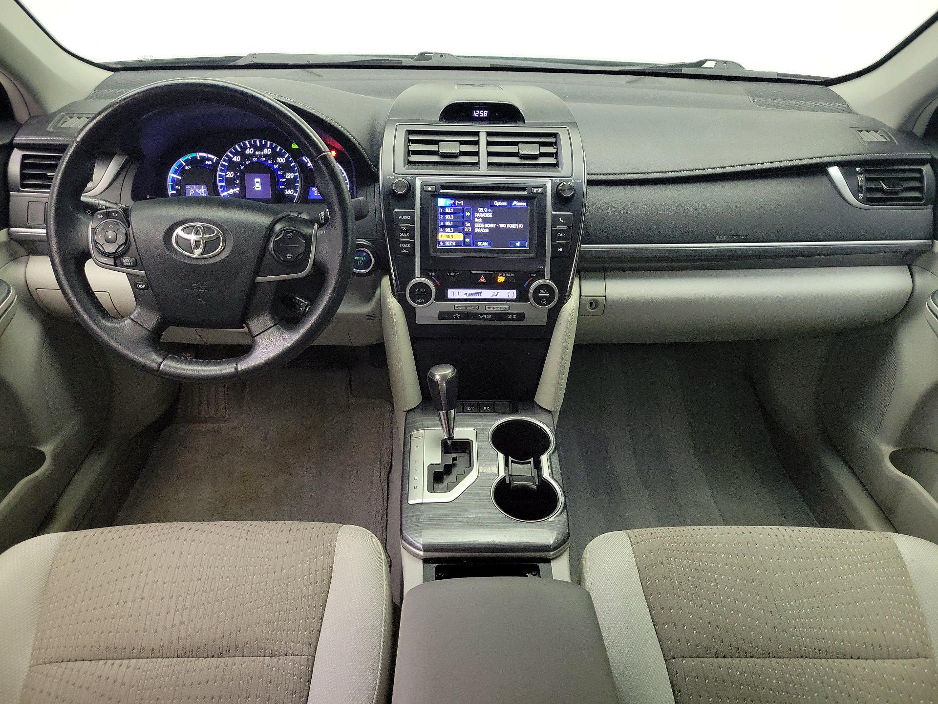 Thumbnail: 2013 Toyota Camry - 9