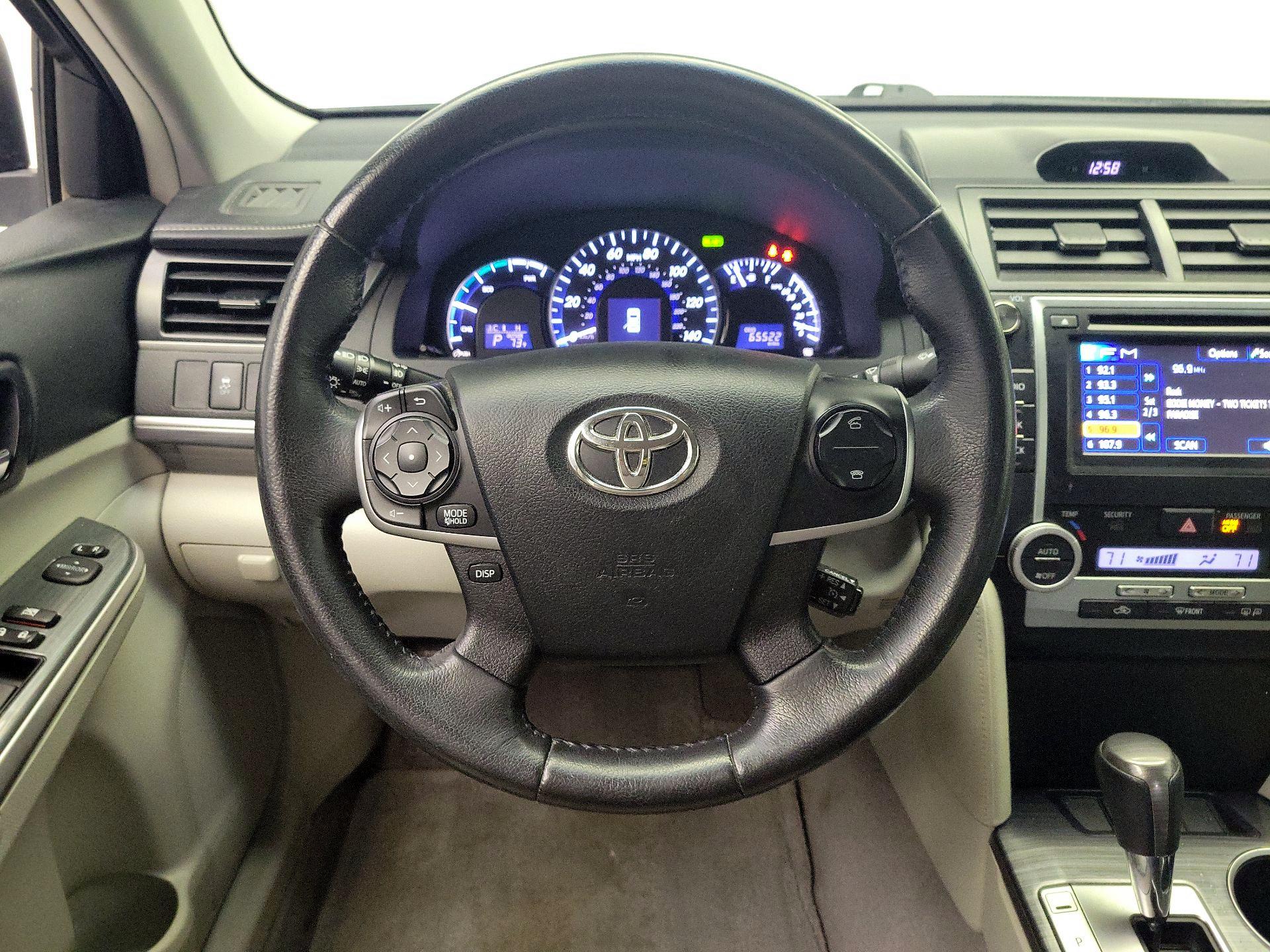 Thumbnail: 2013 Toyota Camry - 10