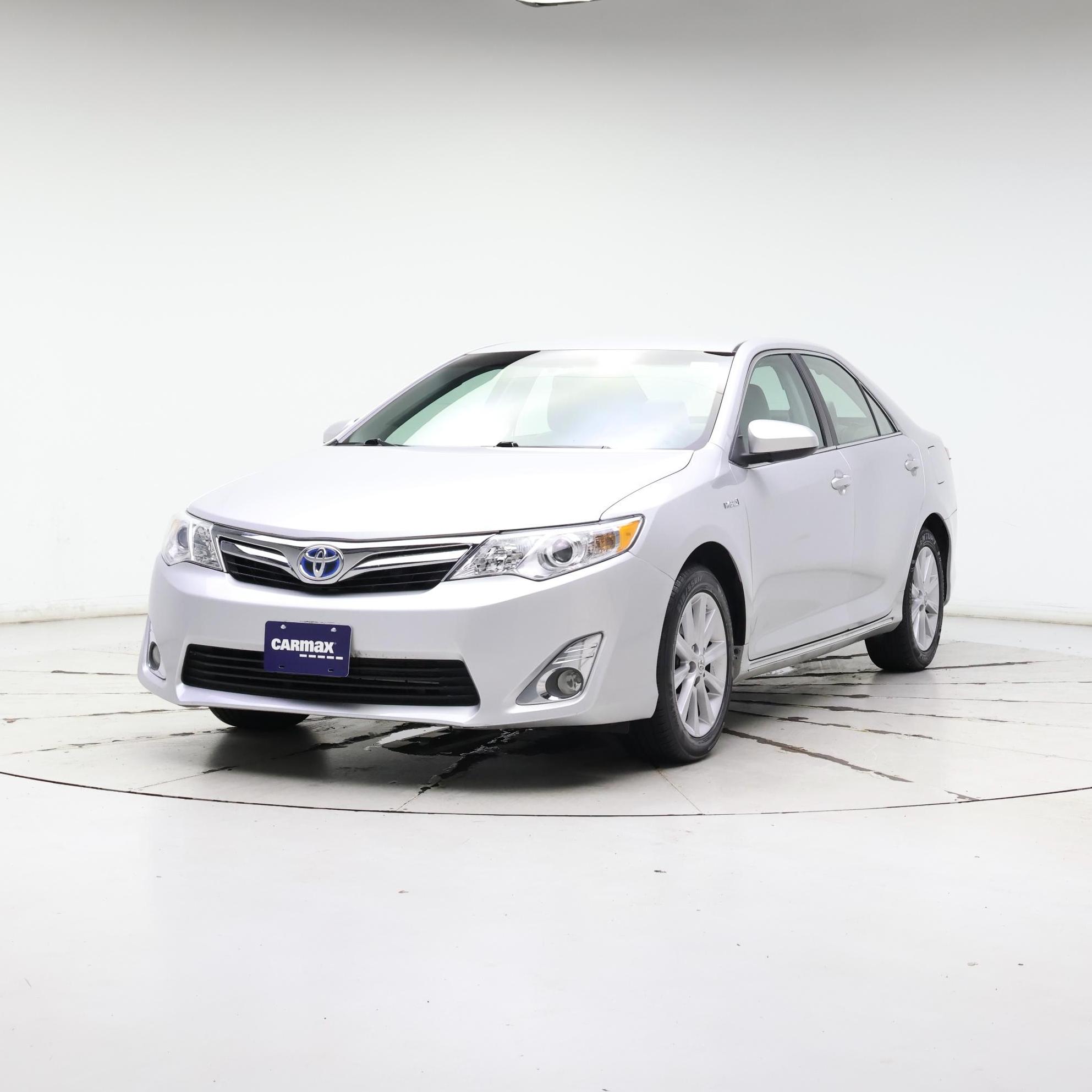 Thumbnail: 2013 Toyota Camry - 4