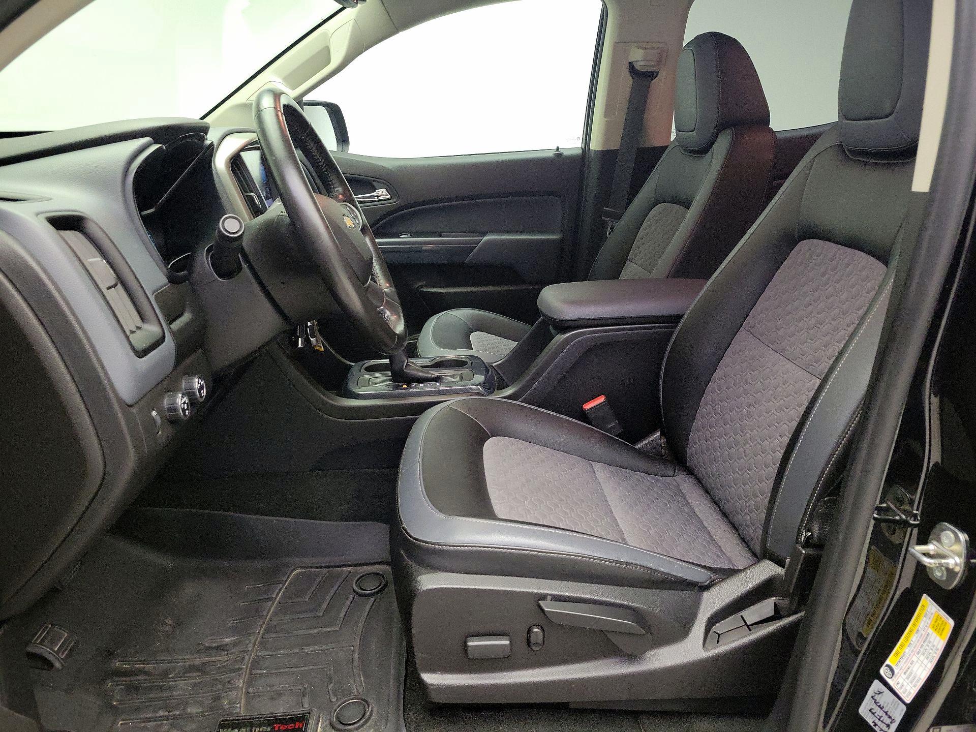 Thumbnail: 2015 Chevrolet Colorado - 11