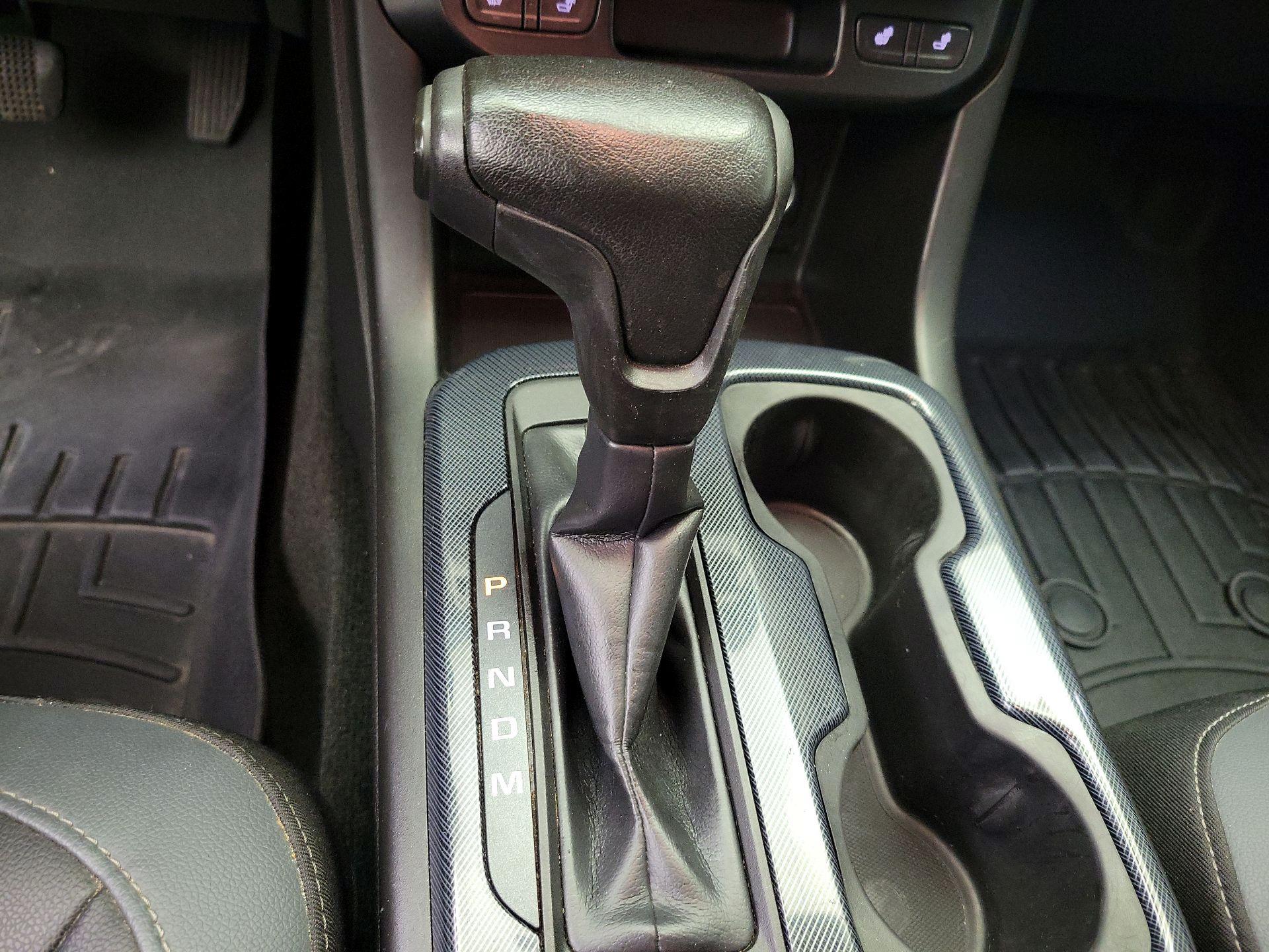 Thumbnail: 2015 Chevrolet Colorado - 16