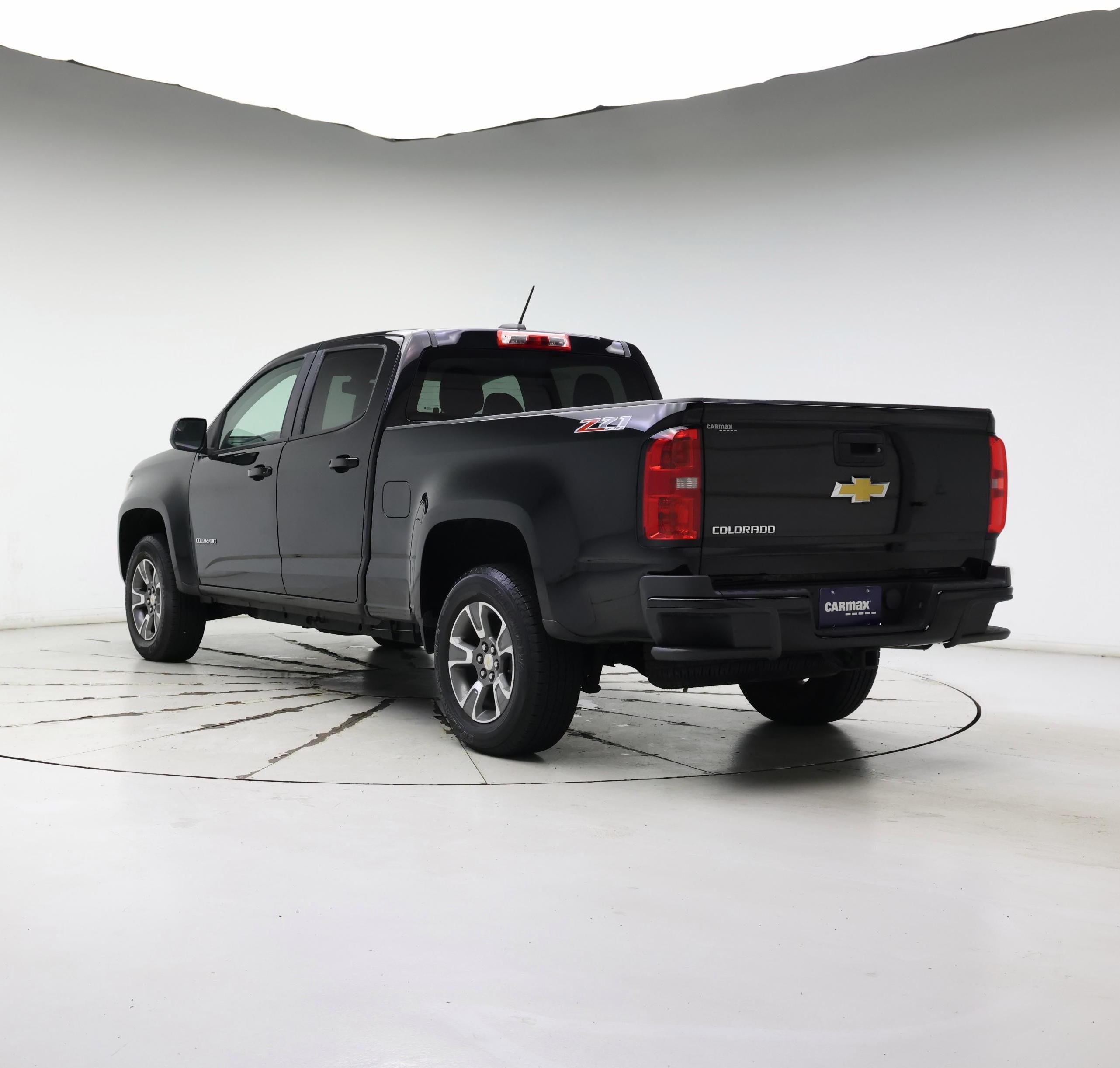 Thumbnail: 2015 Chevrolet Colorado - 2