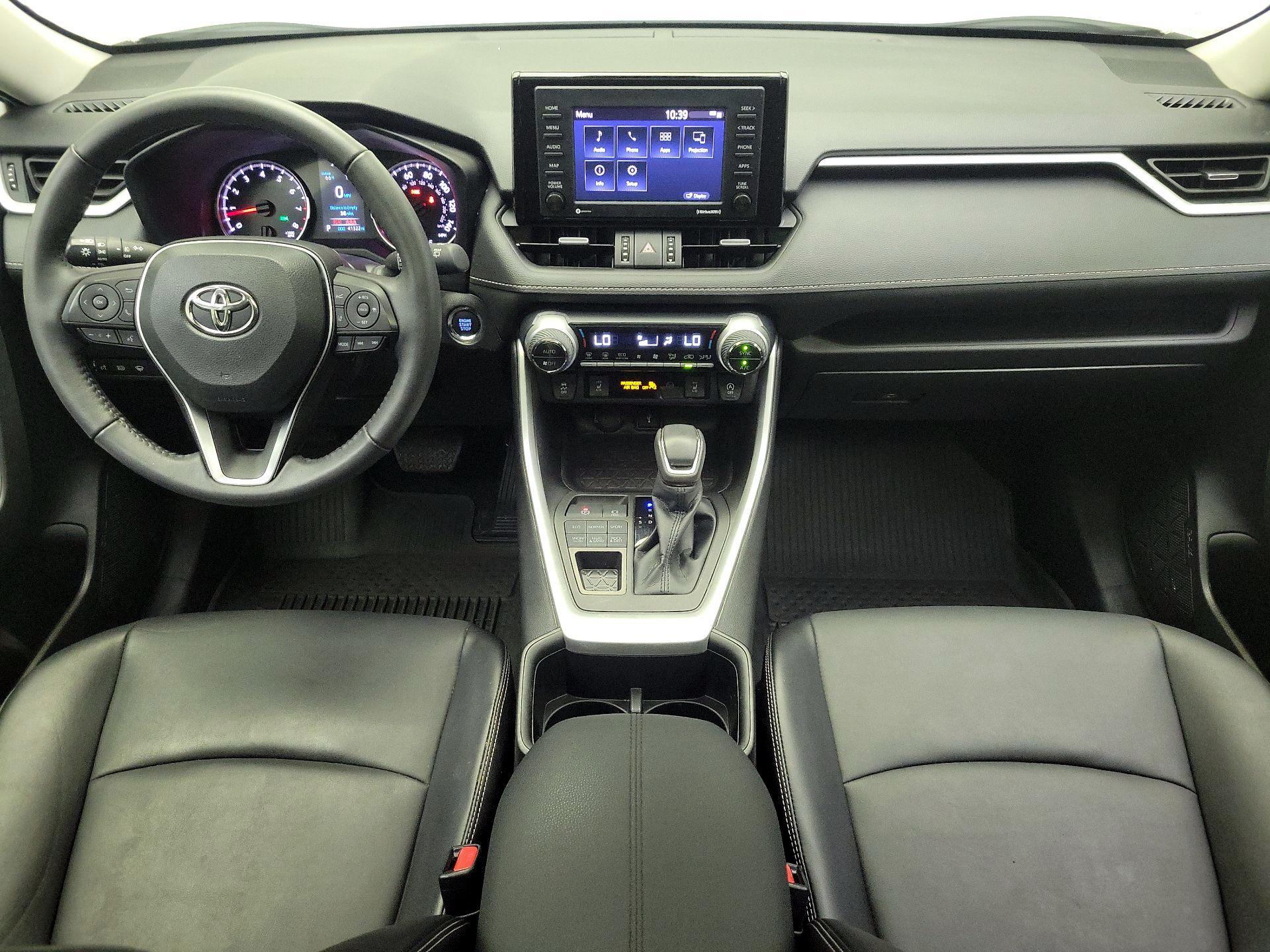 Thumbnail: 2022 Toyota RAV4 - 9