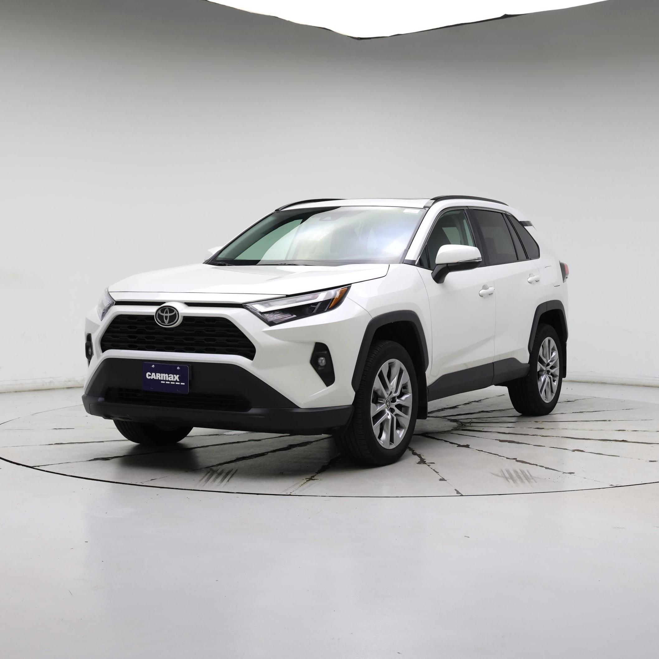 Thumbnail: 2022 Toyota RAV4 - 4