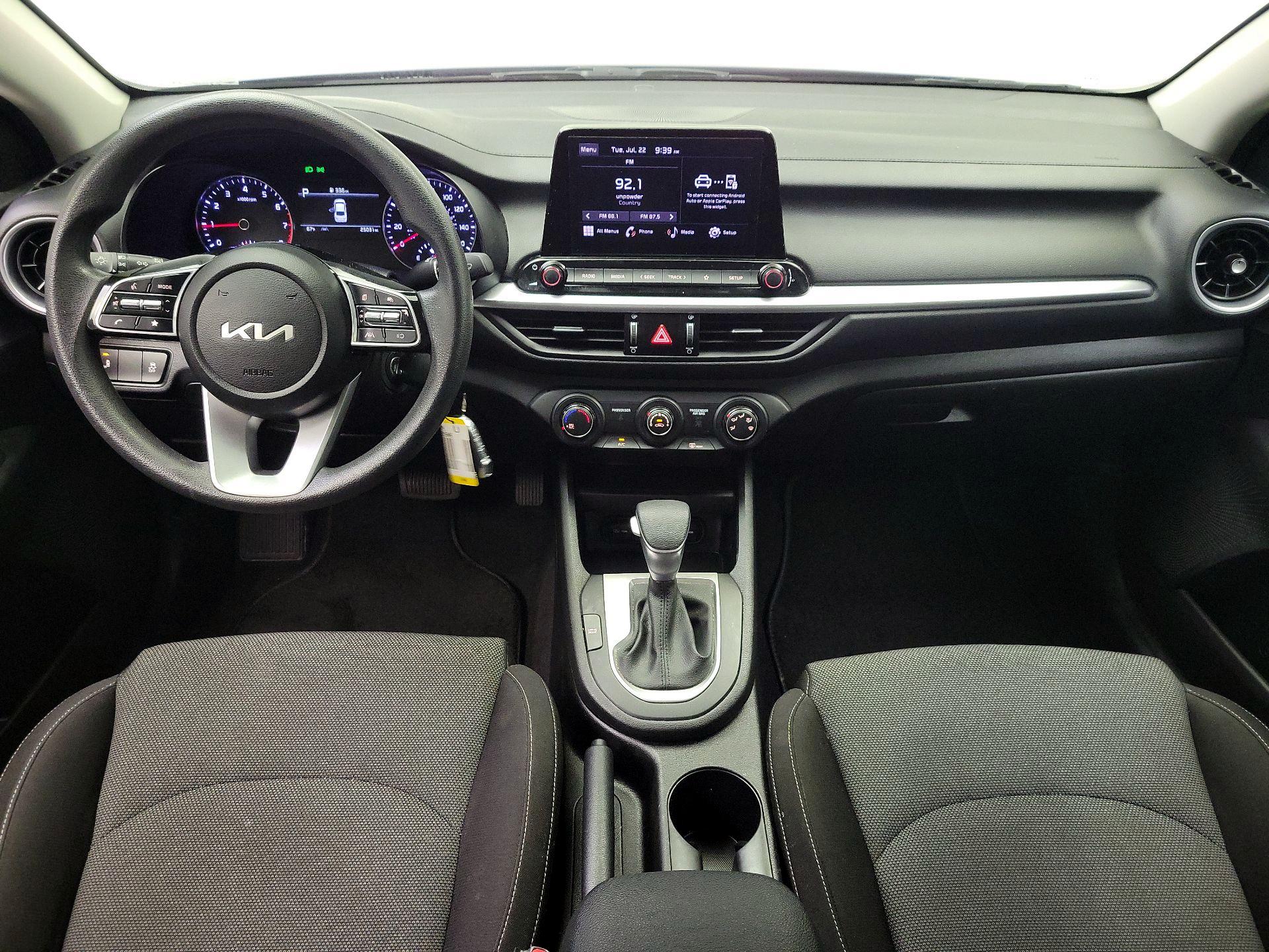 Thumbnail: 2023 Kia Forte - 9