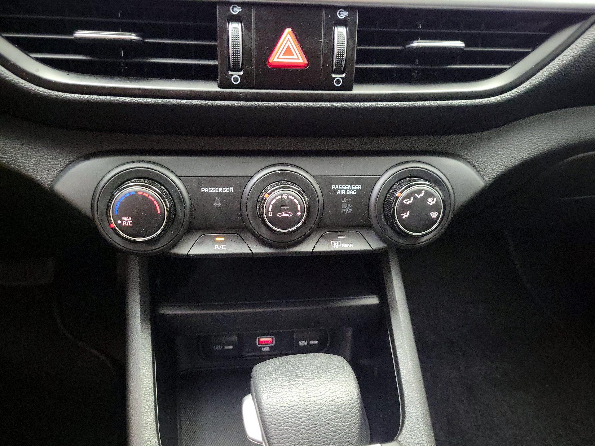 Thumbnail: 2023 Kia Forte - 16