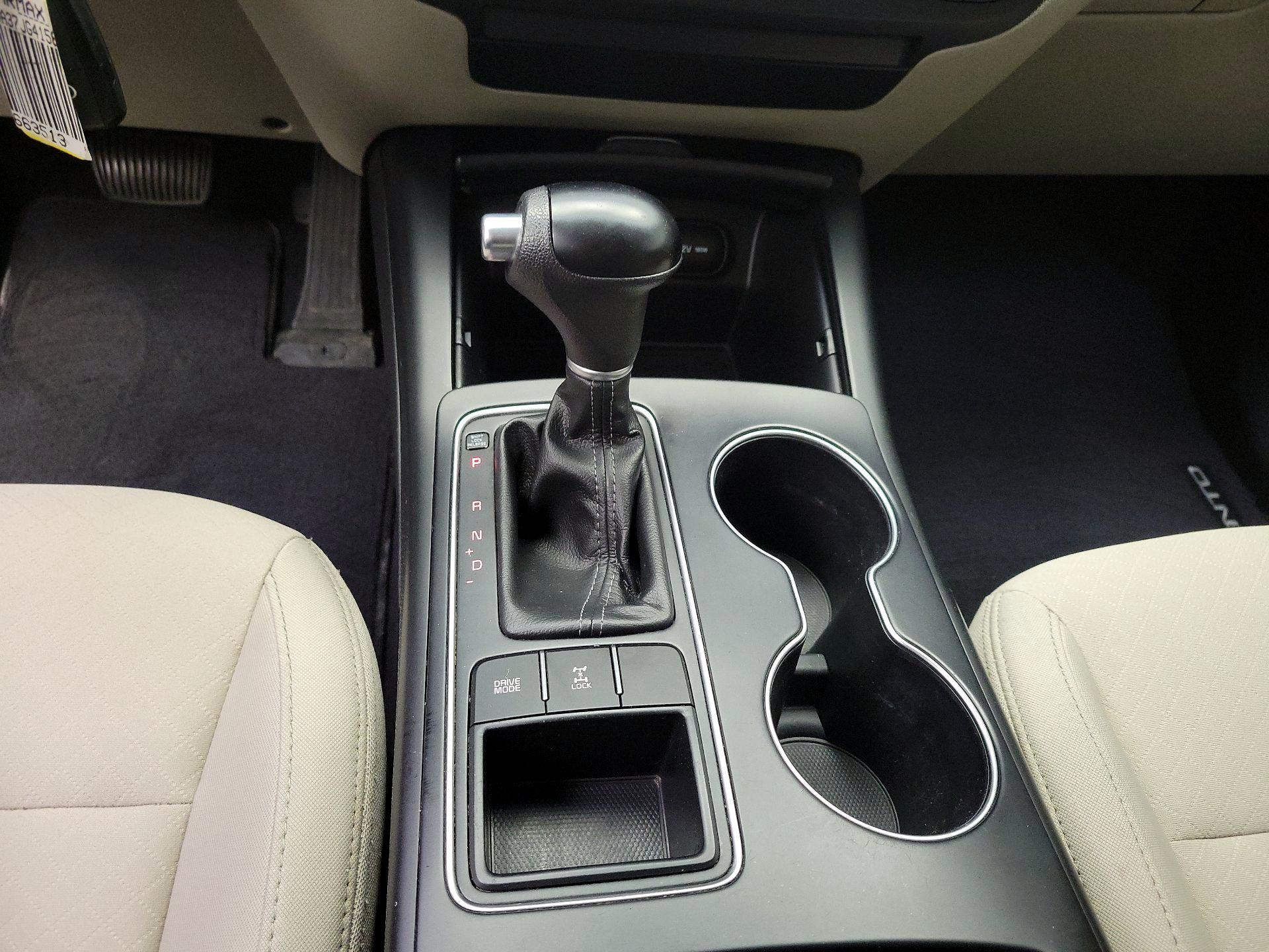 Thumbnail: 2018 Kia Sorento - 17