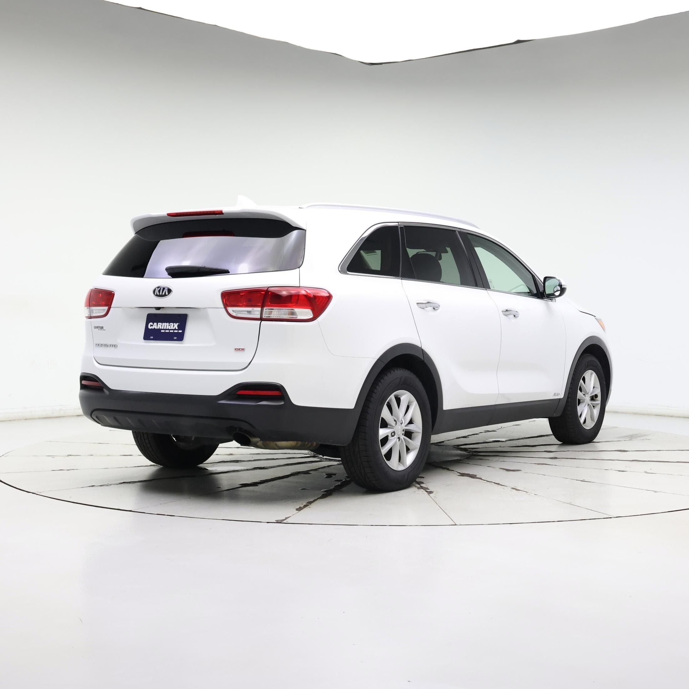 Thumbnail: 2018 Kia Sorento - 8