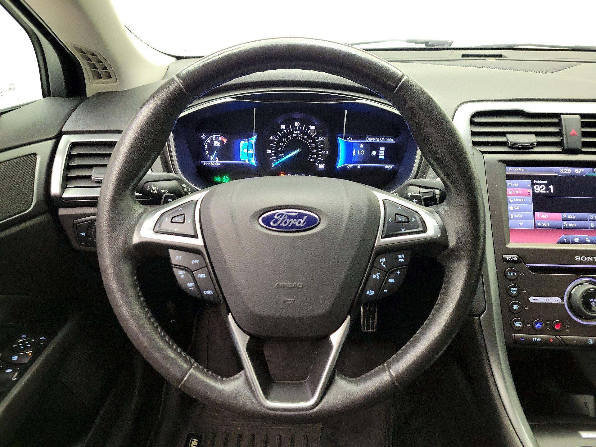 Thumbnail: 2016 Ford Fusion - 10