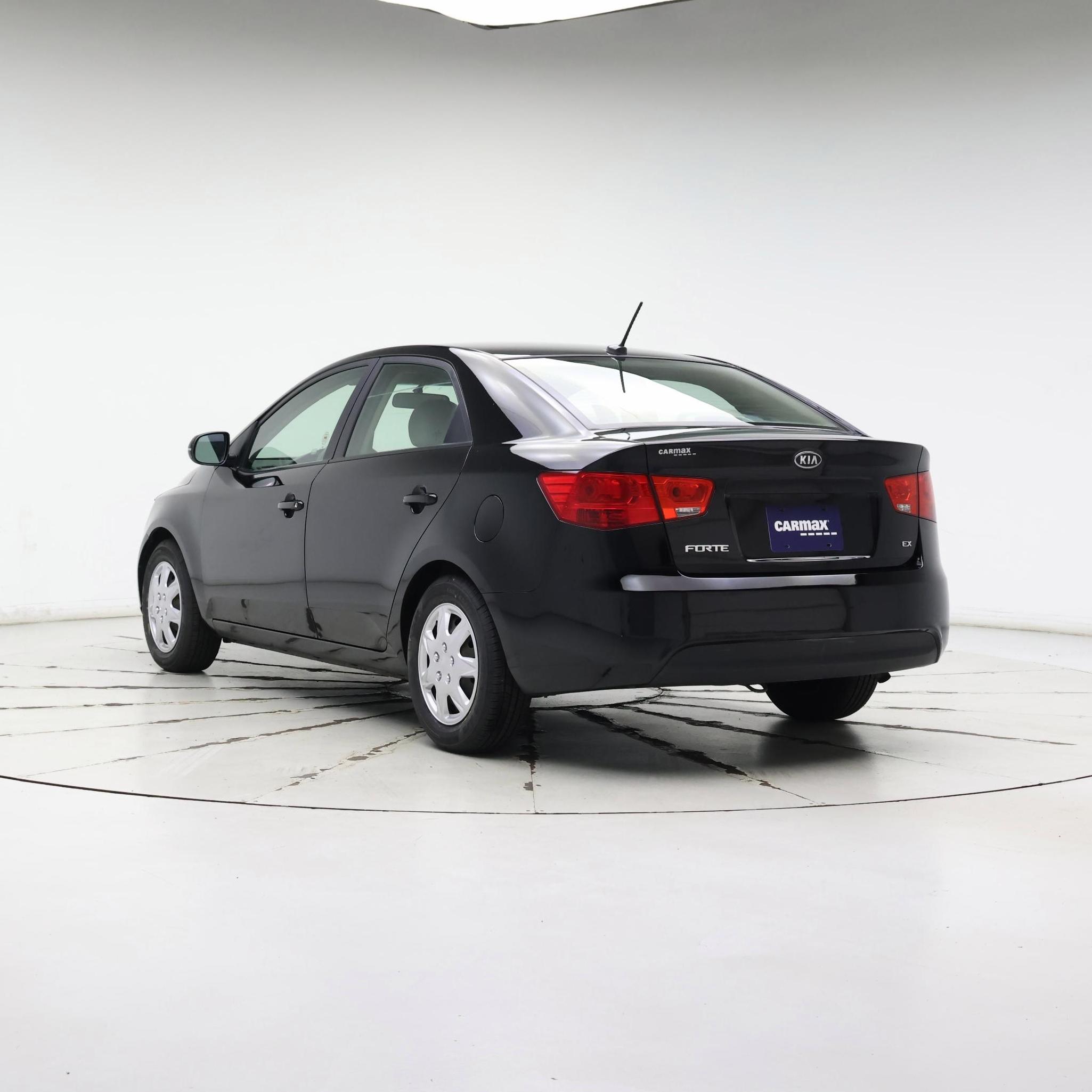 Thumbnail: 2013 Kia Forte - 2