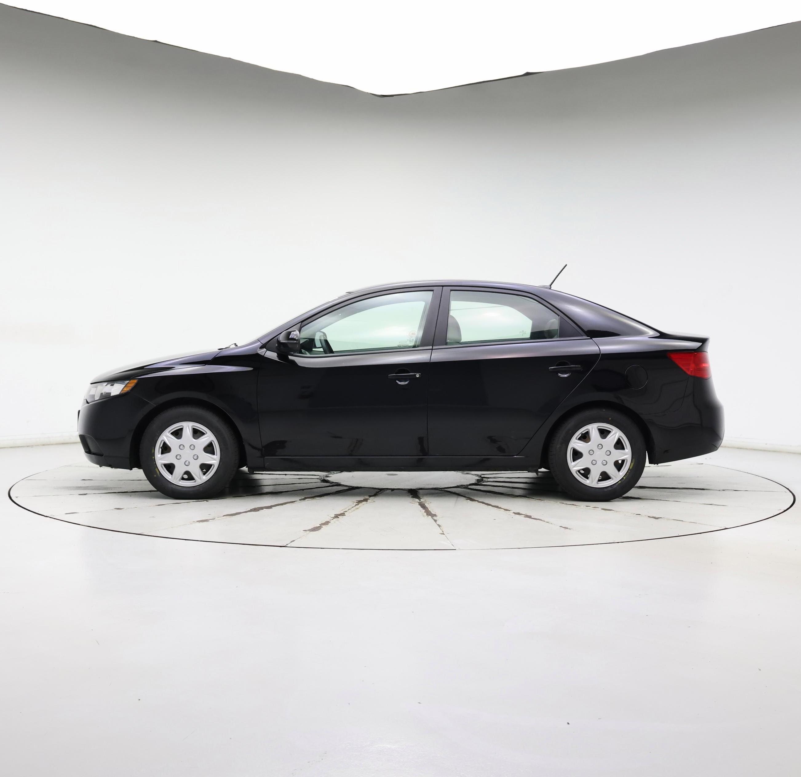 Thumbnail: 2013 Kia Forte - 3