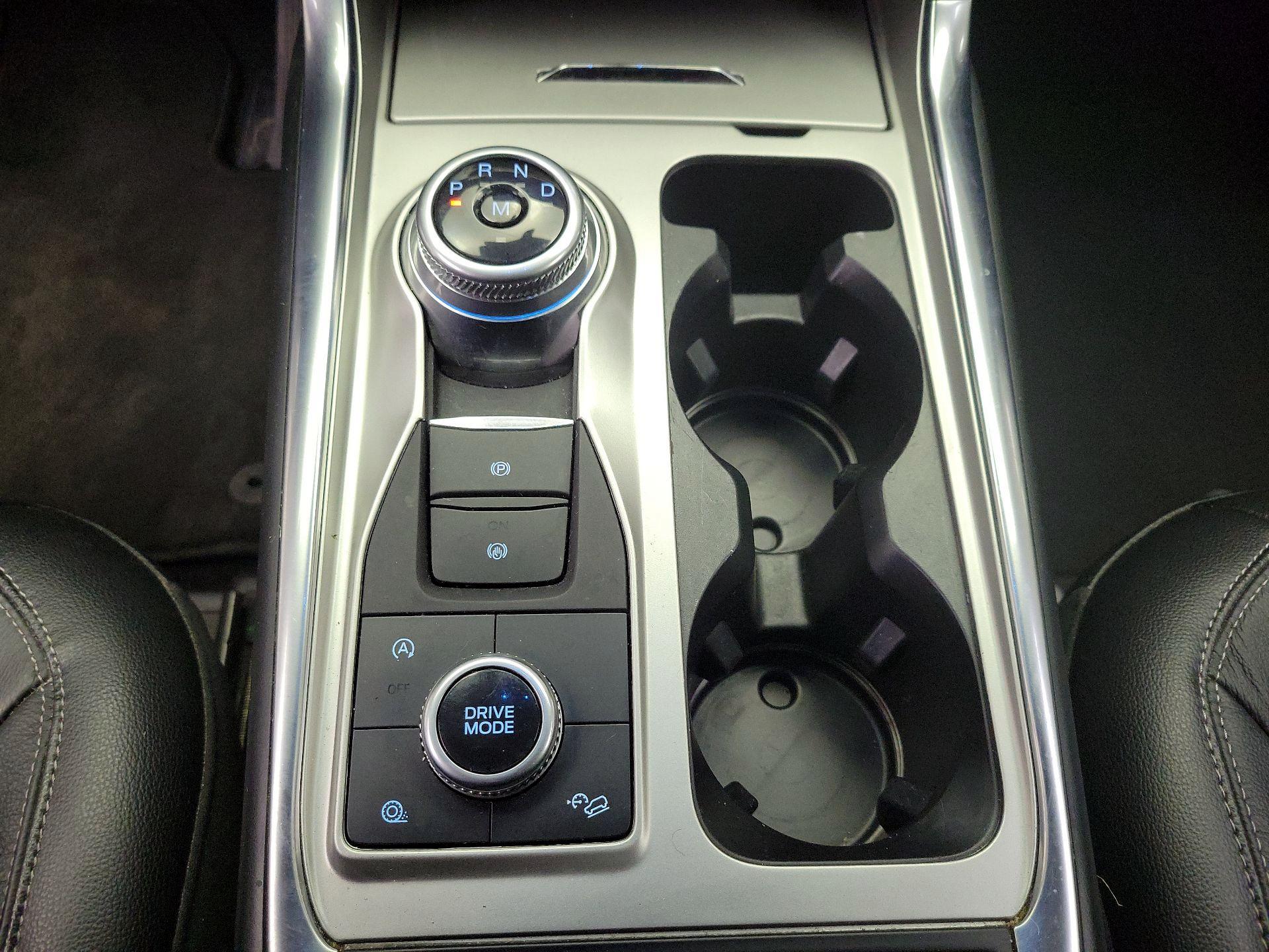 Thumbnail: 2020 Ford Explorer - 18