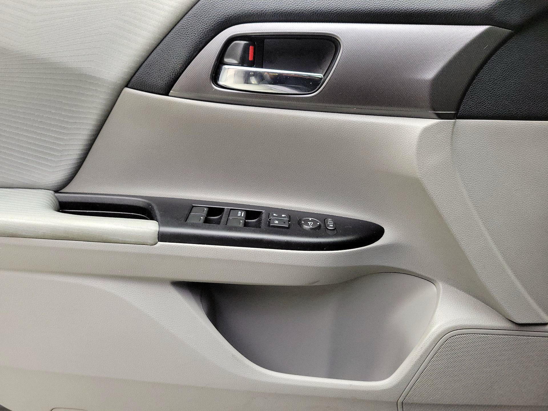 Thumbnail: 2015 Honda Accord - 12