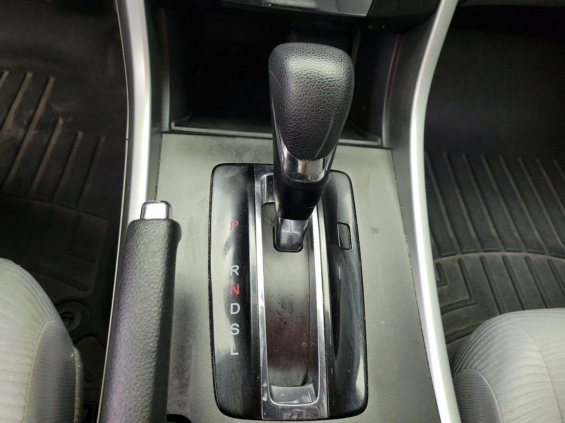 Thumbnail: 2015 Honda Accord - 17