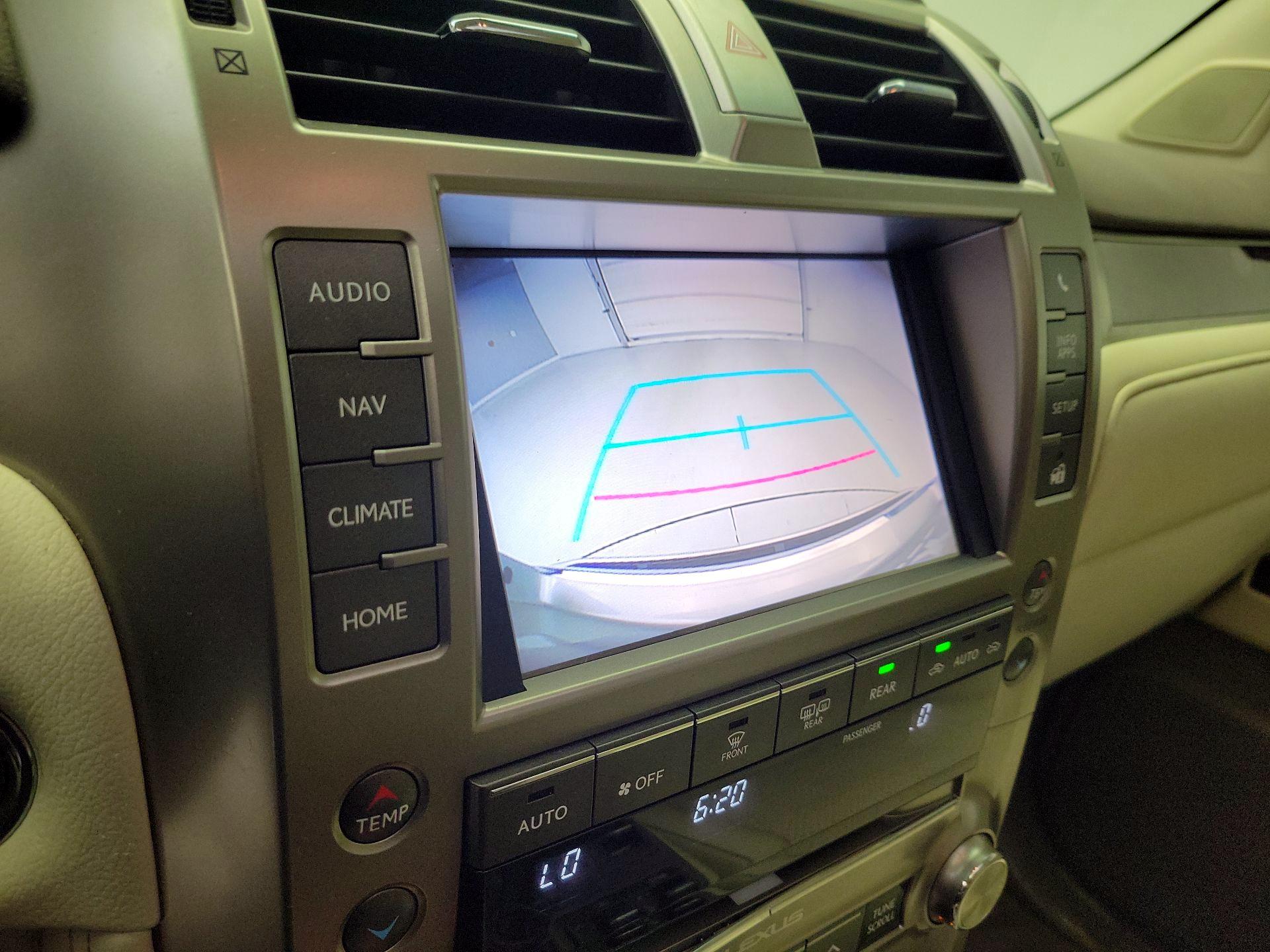 Thumbnail: 2016 Lexus GX - 14