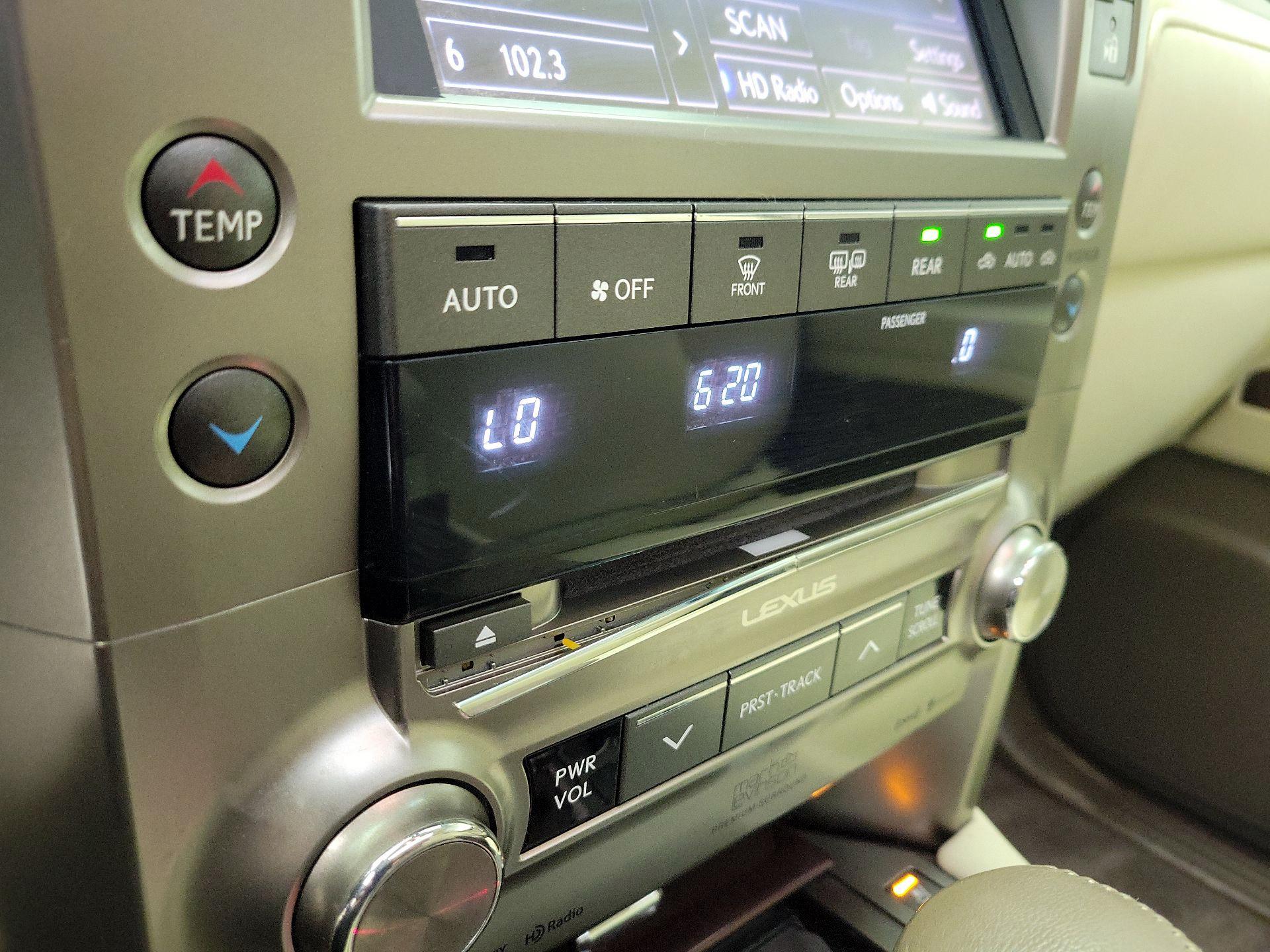 Thumbnail: 2016 Lexus GX - 16